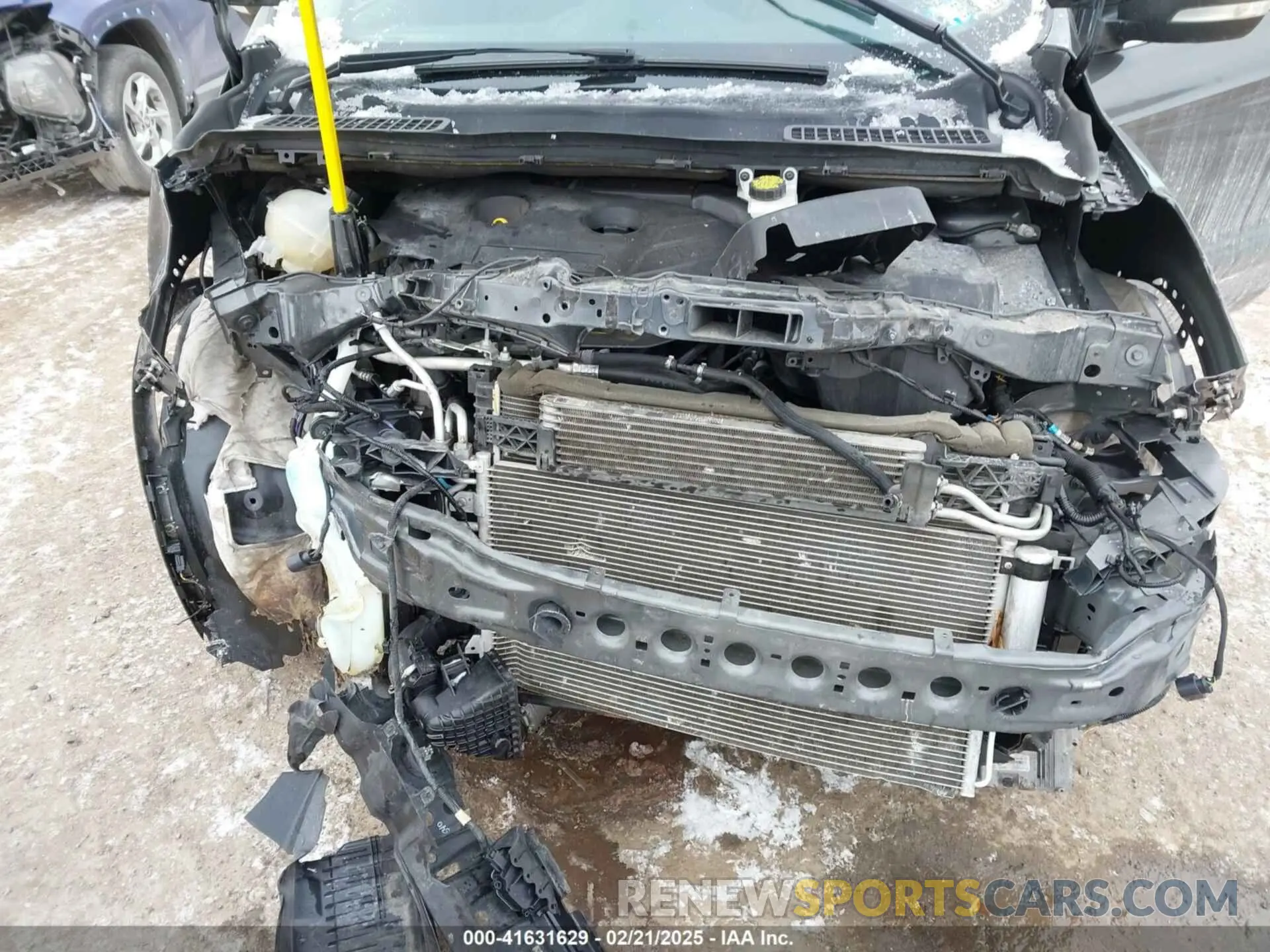 10 Photograph of a damaged car 1FMCU9J90KUC49179 FORD ESCAPE 2019