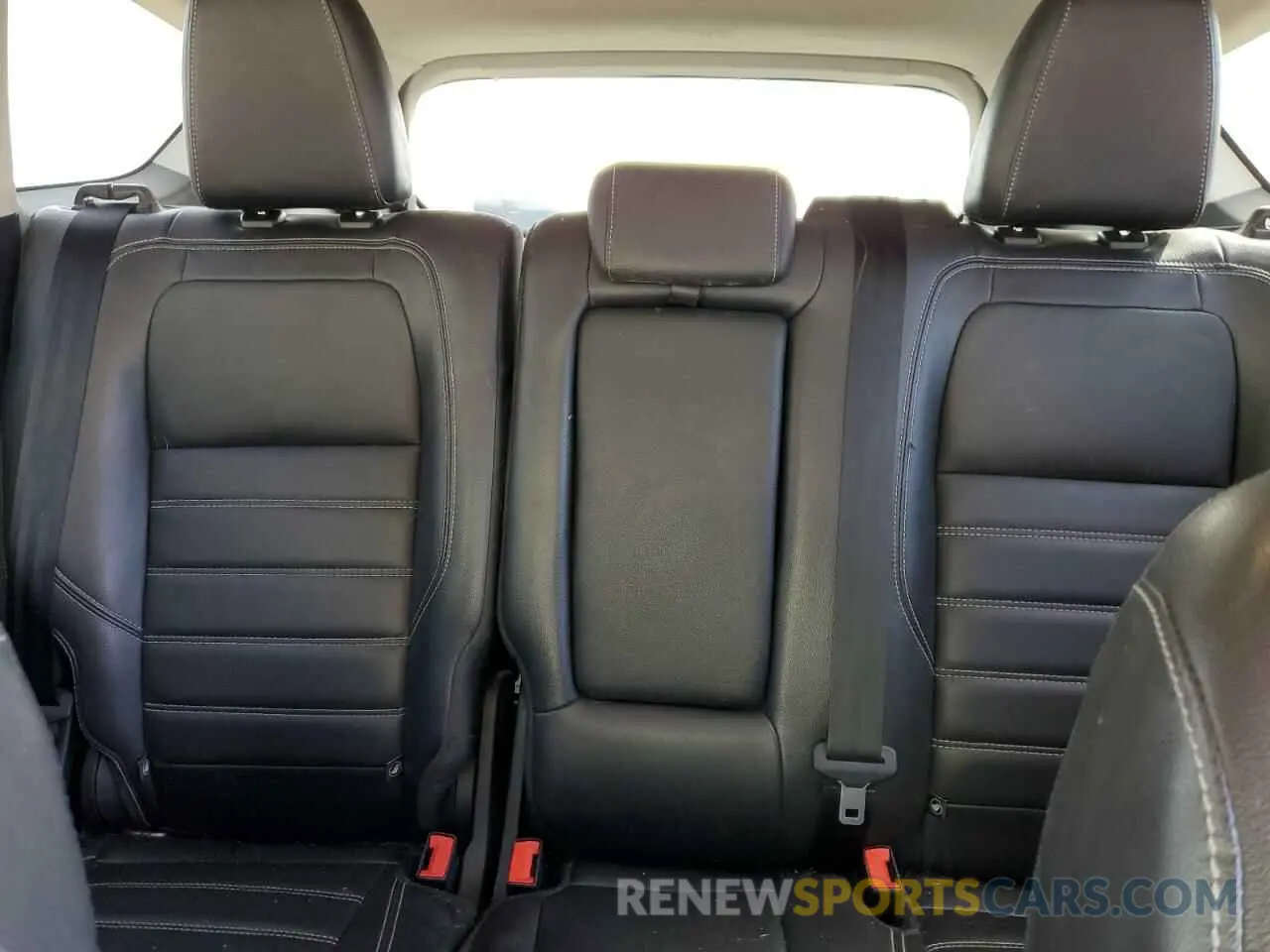10 Фотография поврежденного автомобиля 1FMCU9J91KUA15536 FORD ESCAPE 2019