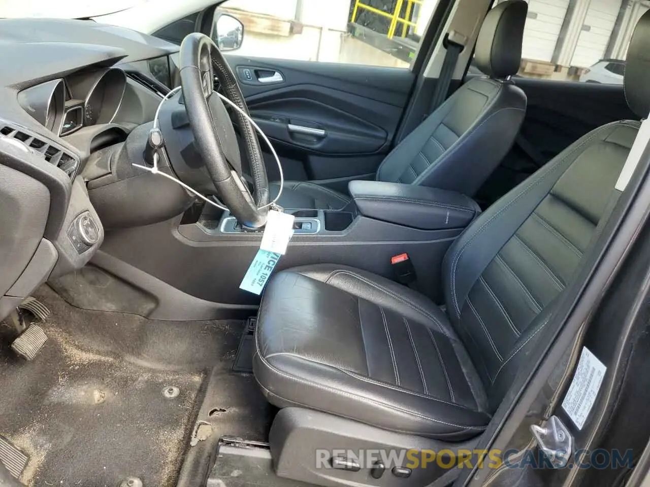 7 Фотография поврежденного автомобиля 1FMCU9J91KUA15536 FORD ESCAPE 2019