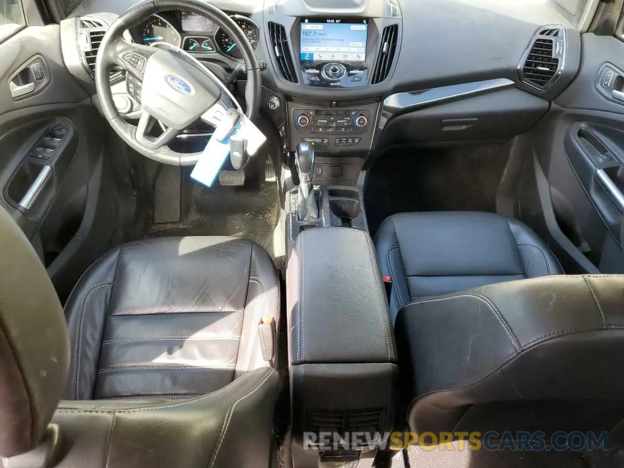 8 Фотография поврежденного автомобиля 1FMCU9J91KUA15536 FORD ESCAPE 2019