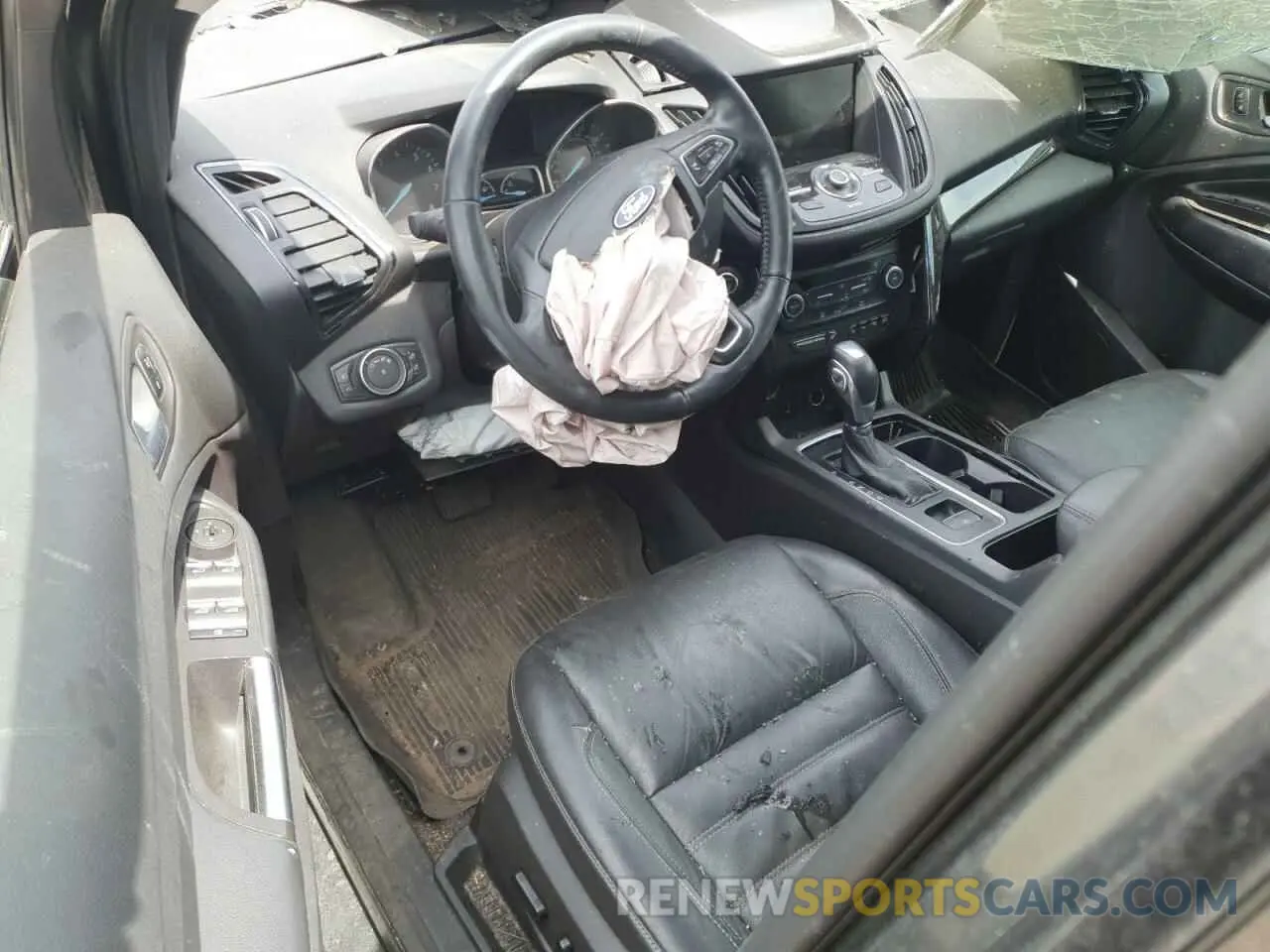8 Фотография поврежденного автомобиля 1FMCU9J92KUB55837 FORD ESCAPE 2019