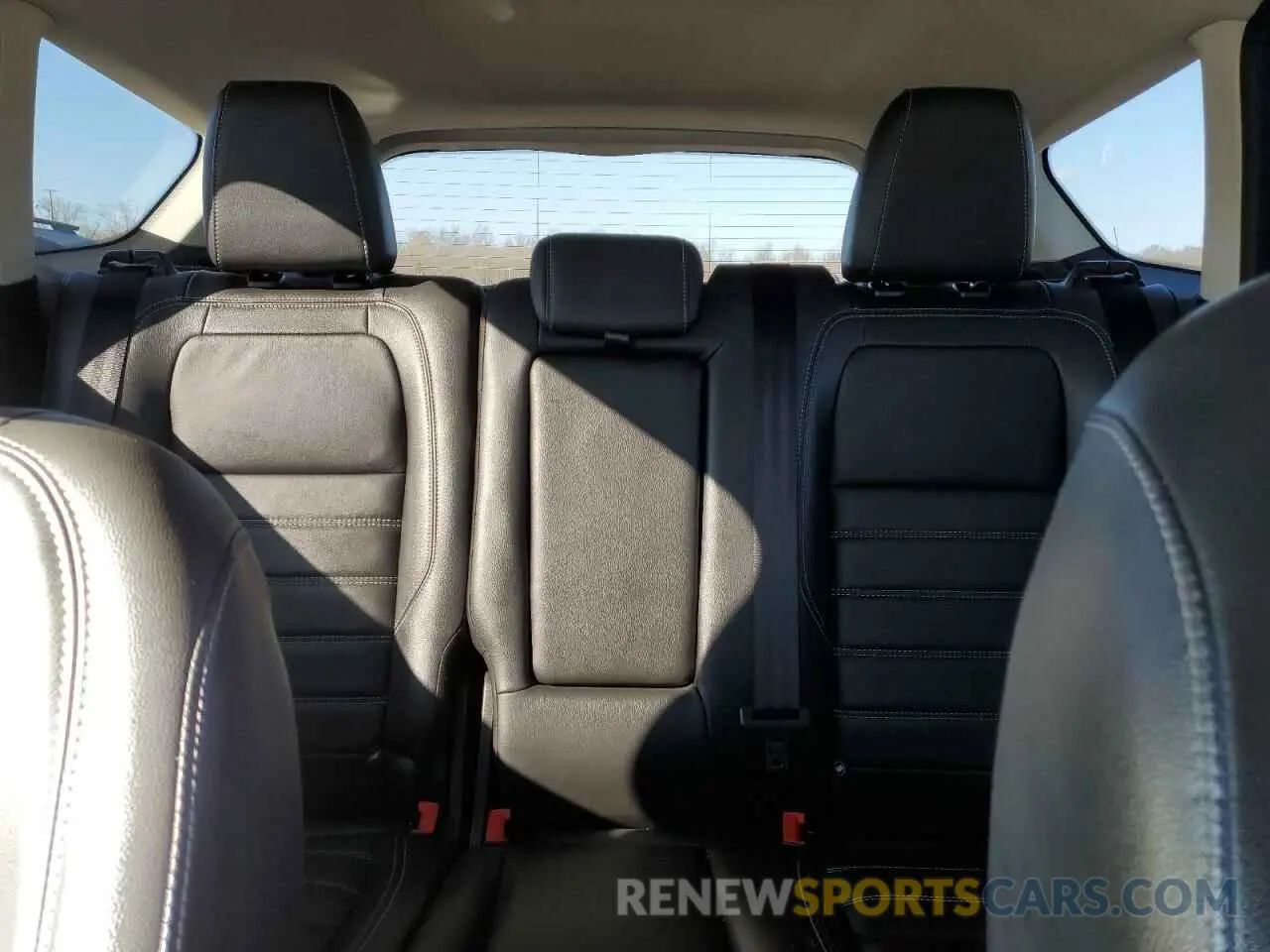 10 Фотография поврежденного автомобиля 1FMCU9J94KUC23524 FORD ESCAPE 2019