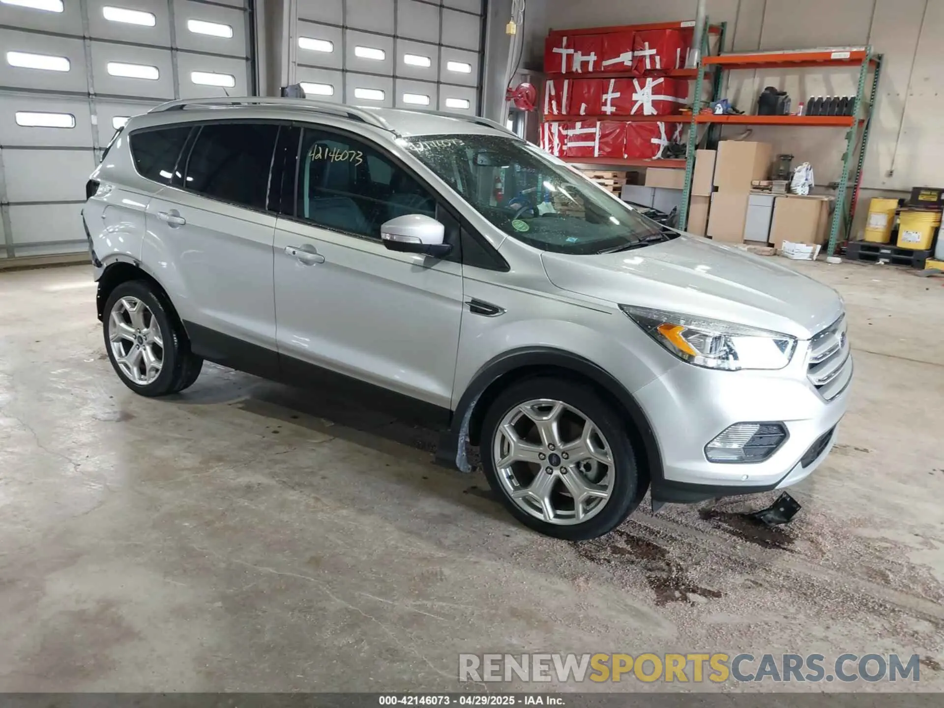 1 Фотография поврежденного автомобиля 1FMCU9J95KUA52315 FORD ESCAPE 2019