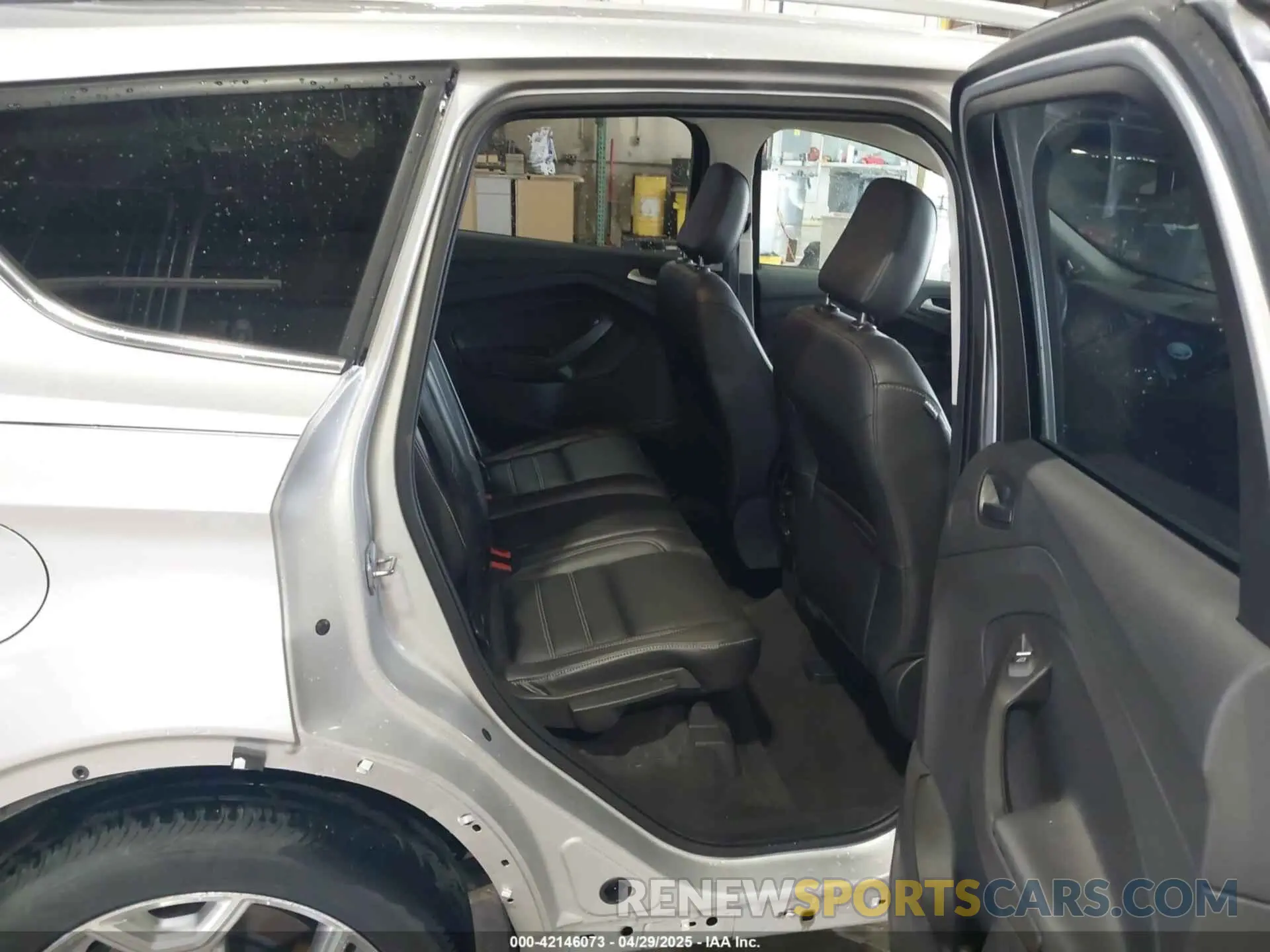 8 Фотография поврежденного автомобиля 1FMCU9J95KUA52315 FORD ESCAPE 2019