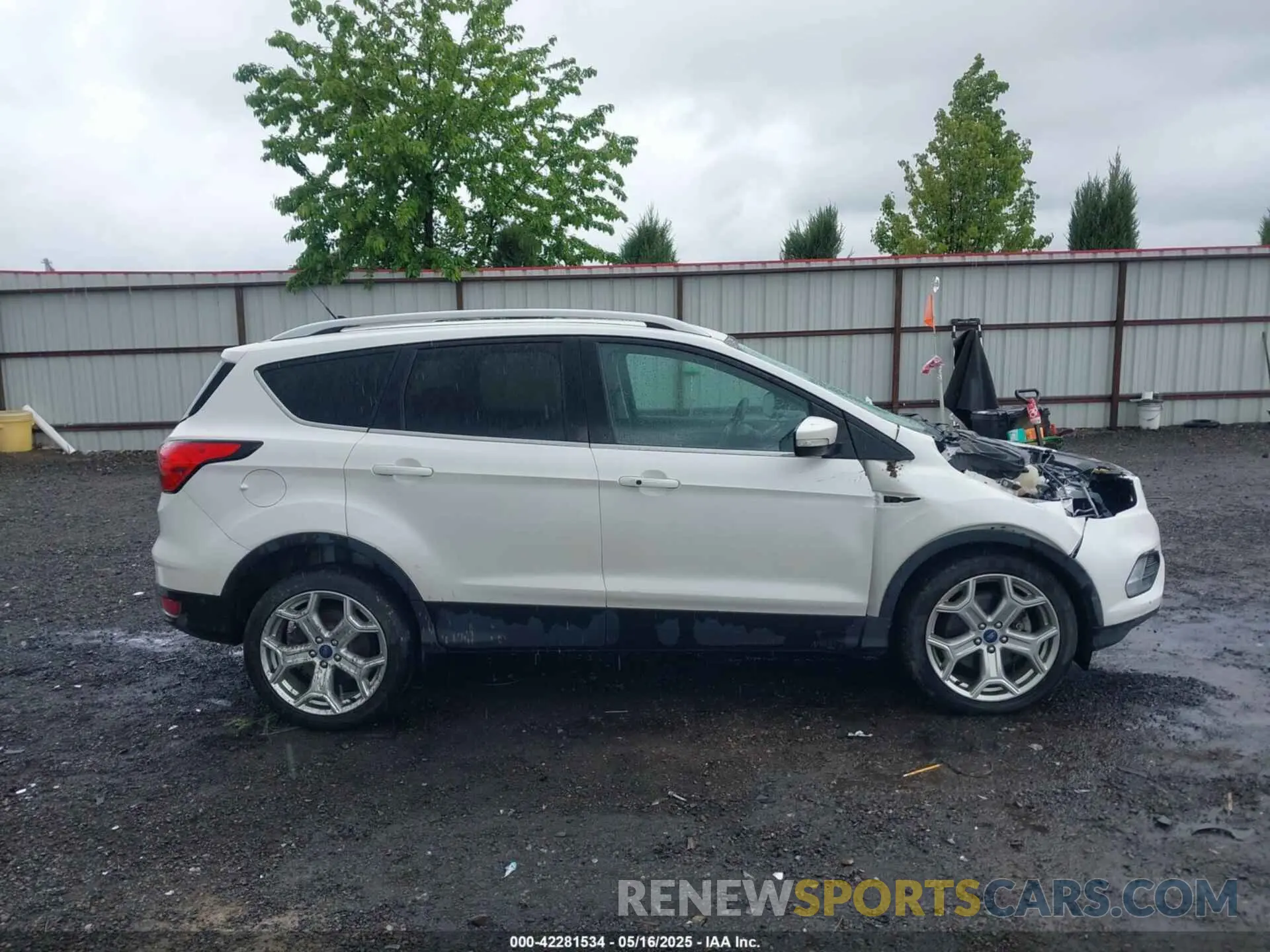 14 Photograph of a damaged car 1FMCU9J97KUA06551 FORD ESCAPE 2019