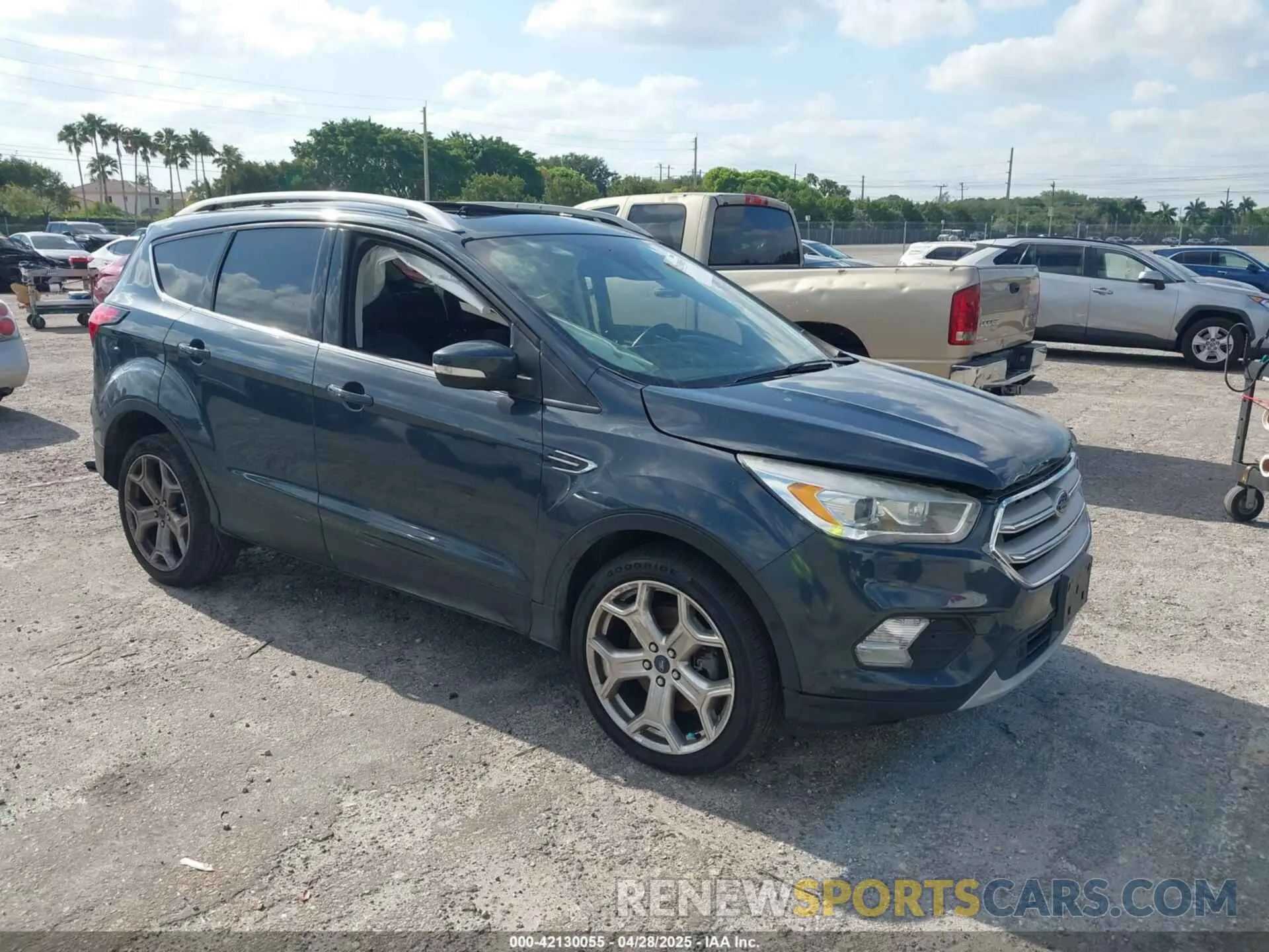 1 Фотография поврежденного автомобиля 1FMCU9J98KUA09510 FORD ESCAPE 2019