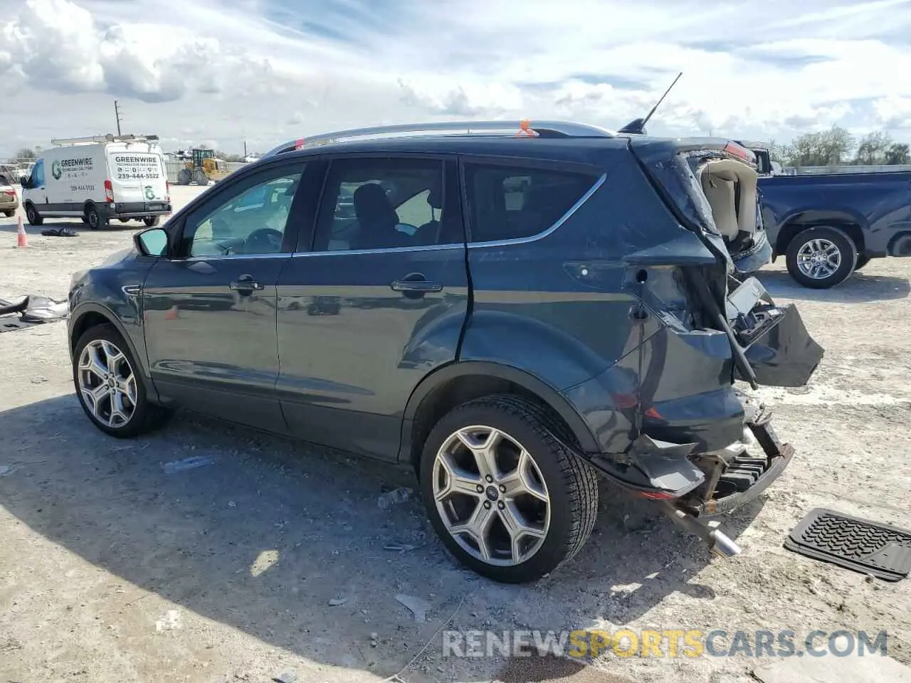 2 Фотография поврежденного автомобиля 1FMCU9J98KUA49263 FORD ESCAPE 2019