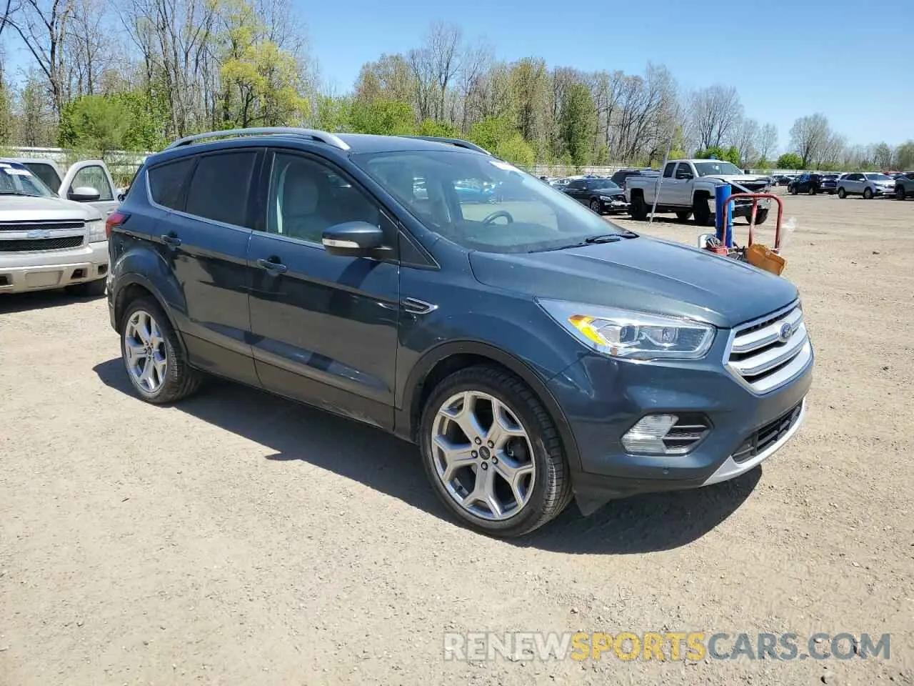 4 Фотография поврежденного автомобиля 1FMCU9J98KUB54935 FORD ESCAPE 2019