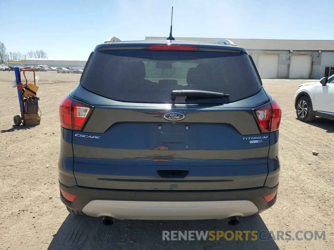 6 Фотография поврежденного автомобиля 1FMCU9J98KUB54935 FORD ESCAPE 2019