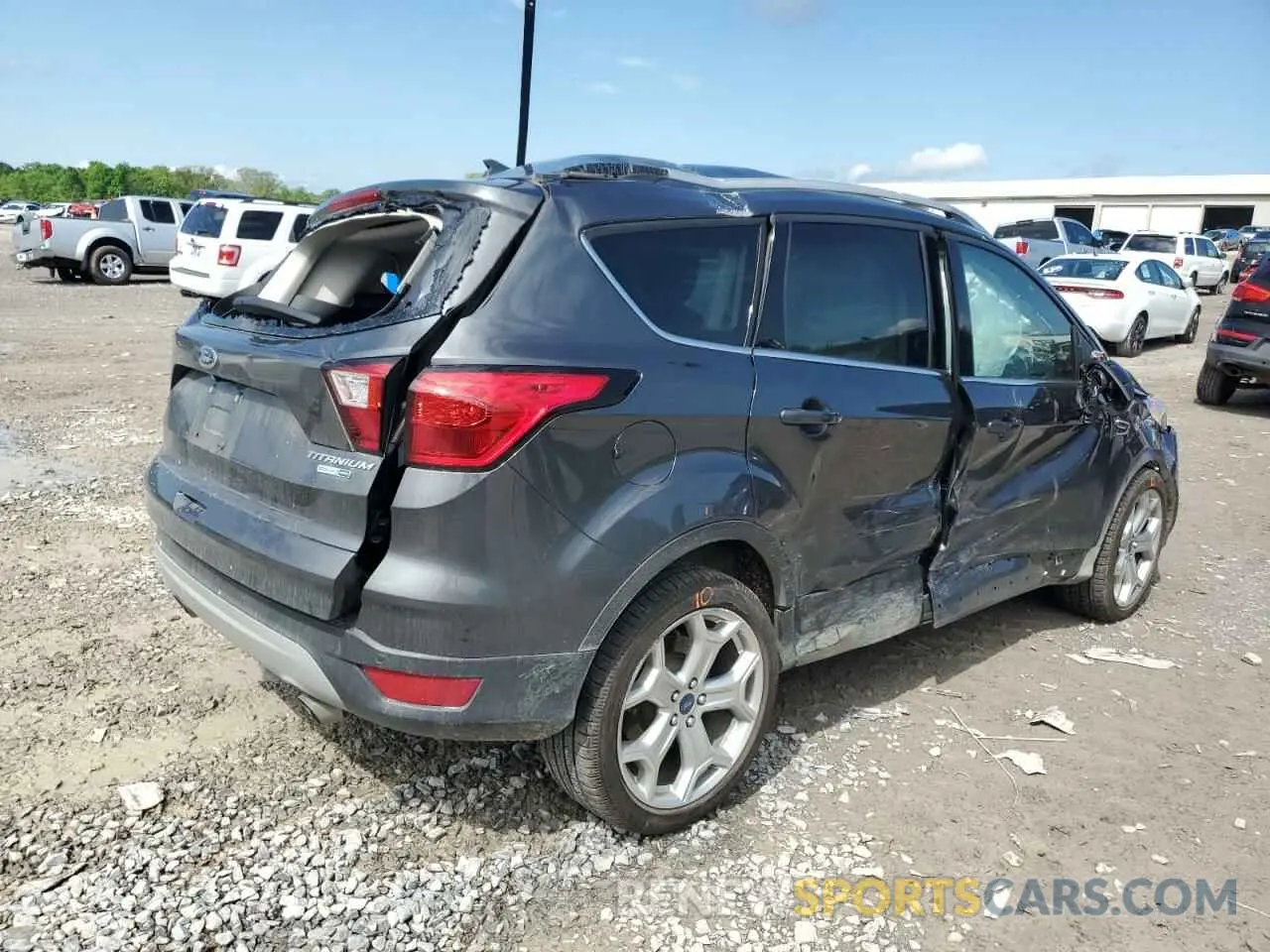 3 Фотография поврежденного автомобиля 1FMCU9J98KUB59293 FORD ESCAPE 2019