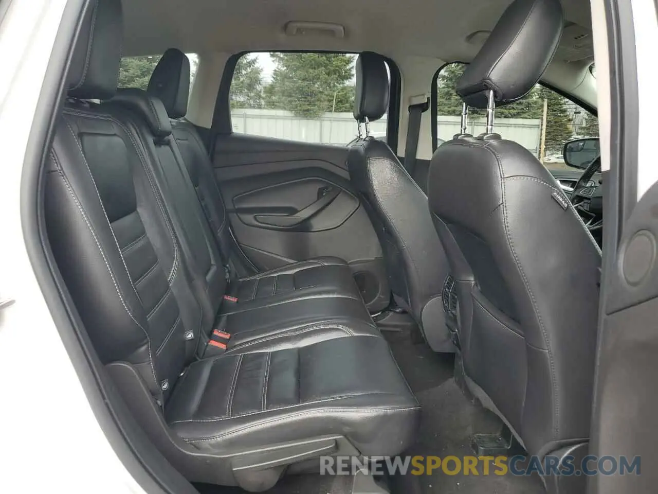 11 Photograph of a damaged car 1FMCU9J98KUB73792 FORD ESCAPE 2019