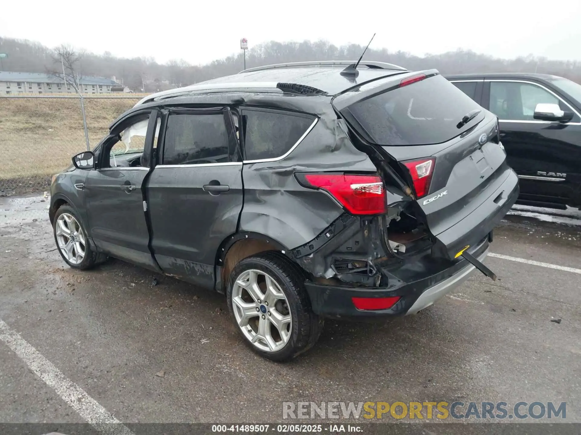 3 Photograph of a damaged car 1FMCU9J98KUC31190 FORD ESCAPE 2019