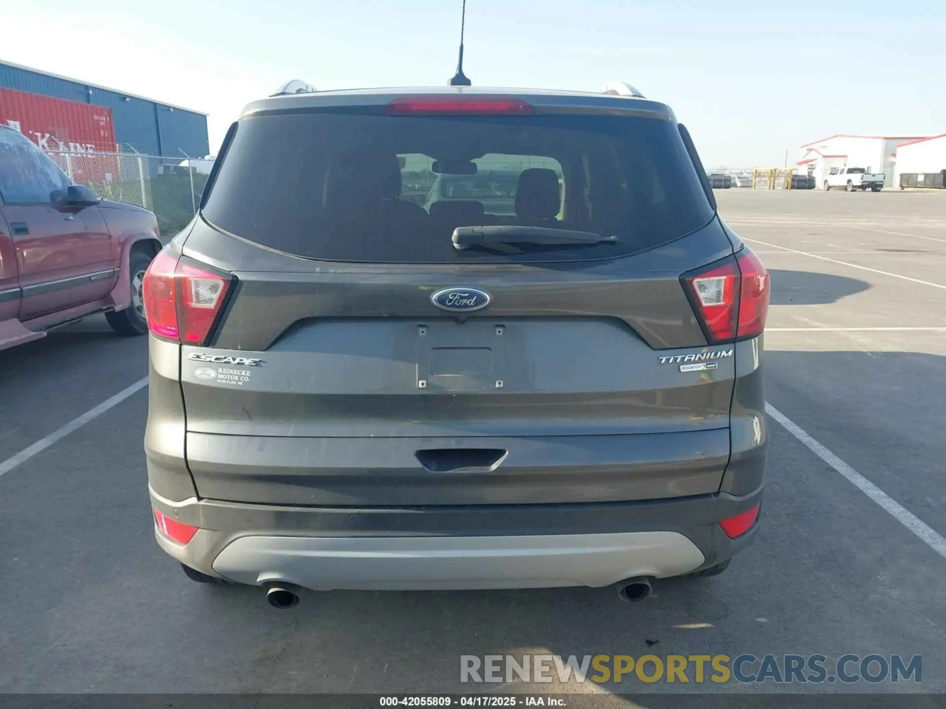 16 Photograph of a damaged car 1FMCU9J99KUA48204 FORD ESCAPE 2019