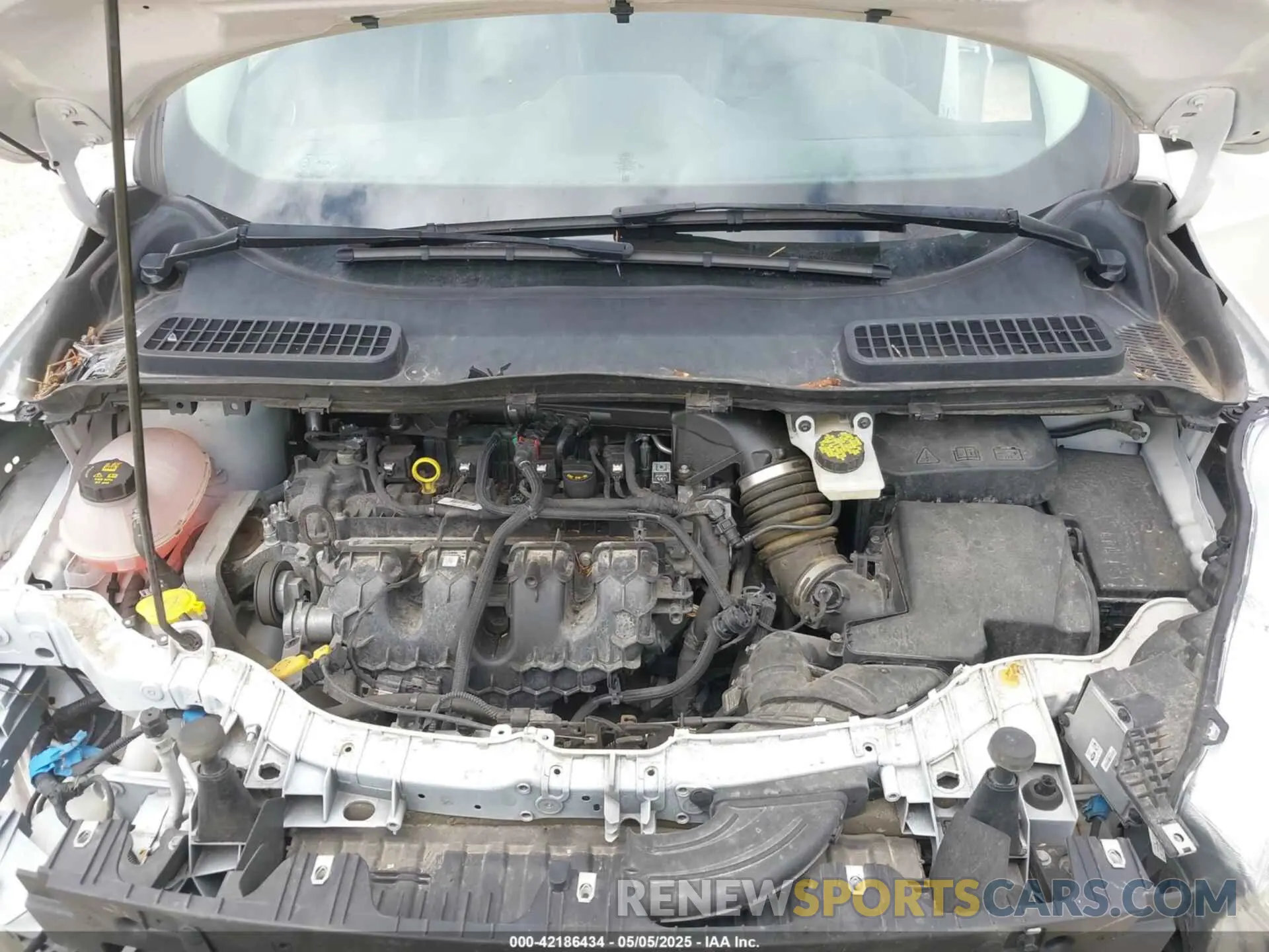 10 Photograph of a damaged car 1FMCU9J99KUC21963 FORD ESCAPE 2019