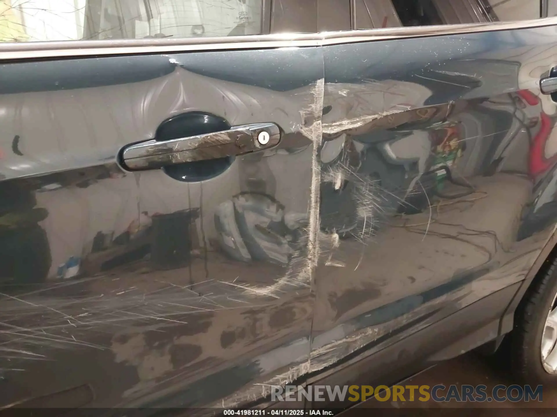 22 Photograph of a damaged car 1FMCU9J99KUC24023 FORD ESCAPE 2019