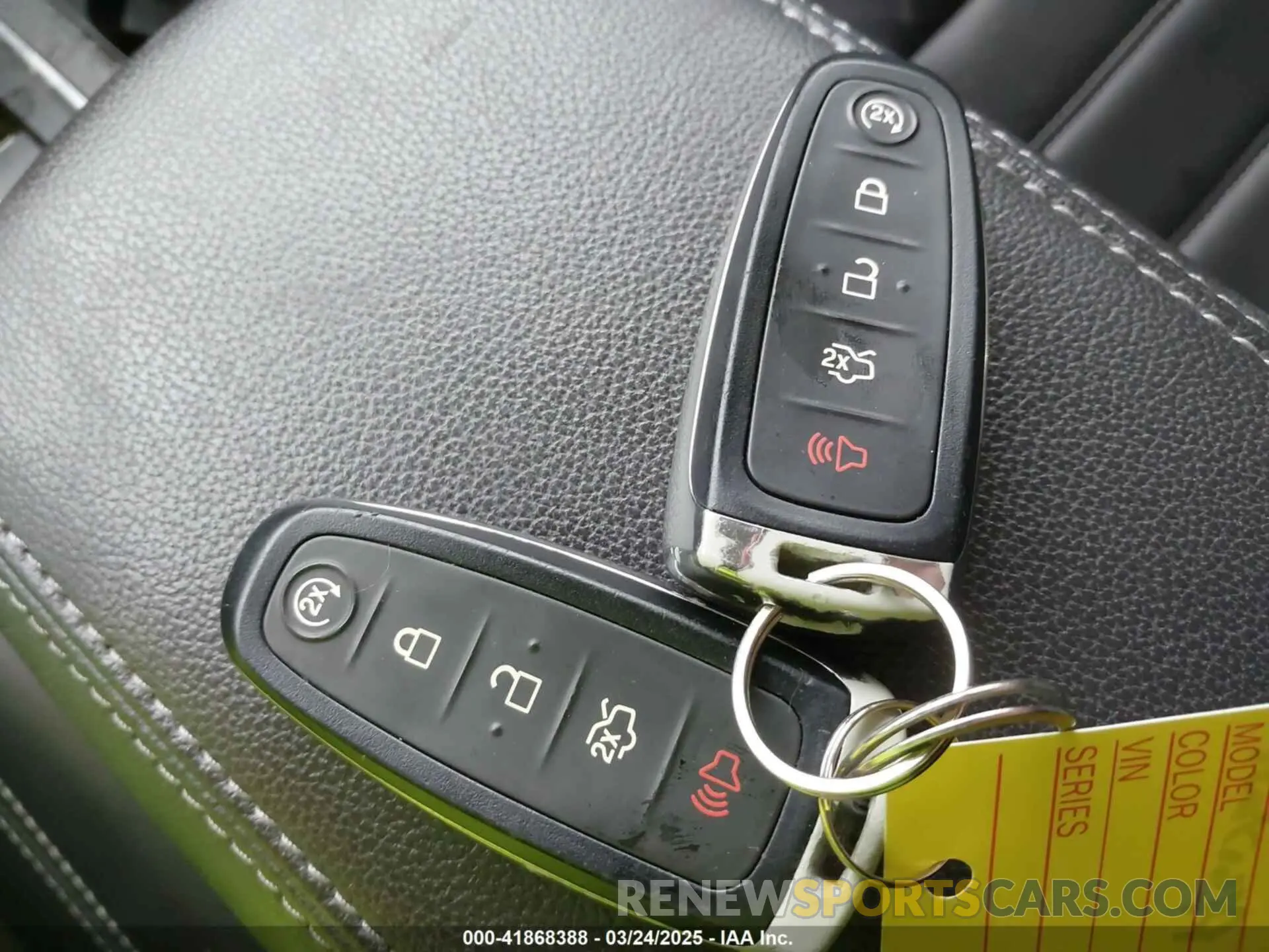 11 Photograph of a damaged car 1FMCU9J9XKUA37695 FORD ESCAPE 2019