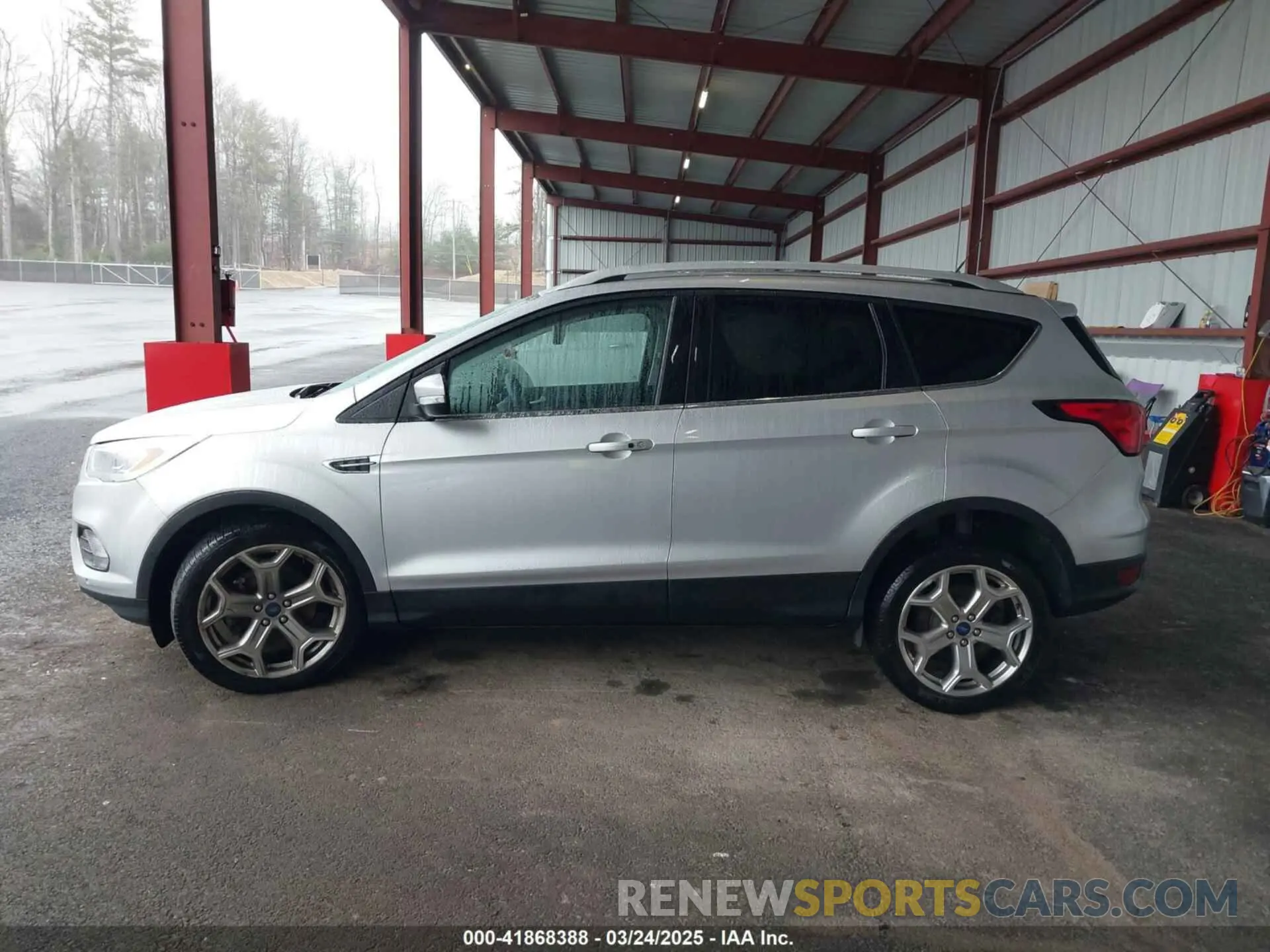 14 Photograph of a damaged car 1FMCU9J9XKUA37695 FORD ESCAPE 2019