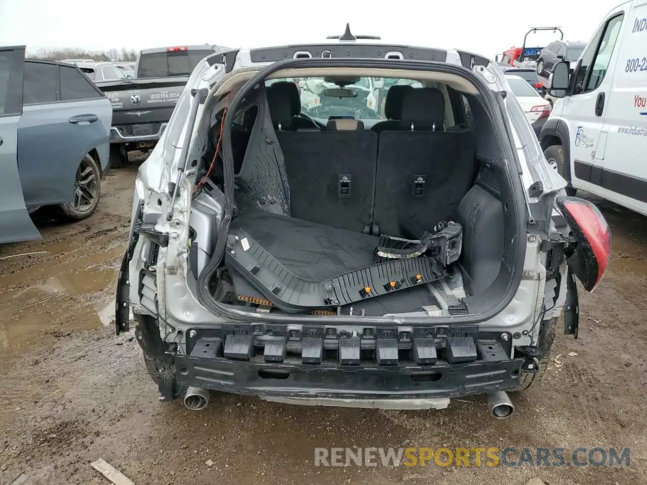 6 Photograph of a damaged car 1FMCU0BZ1LUB58191 FORD ESCAPE 2020