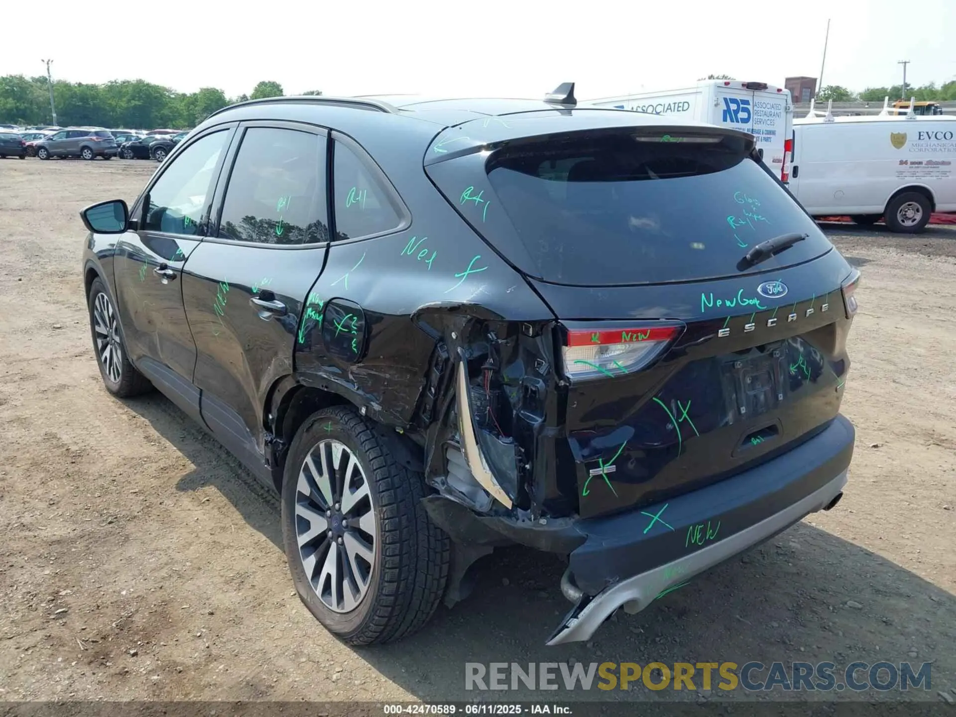 6 Photograph of a damaged car 1FMCU0BZ1LUB81650 FORD ESCAPE 2020