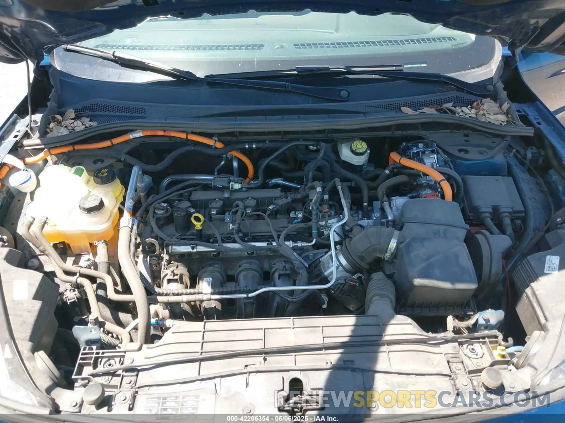 10 Фотография поврежденного автомобиля 1FMCU0BZ1LUC15585 FORD ESCAPE 2020