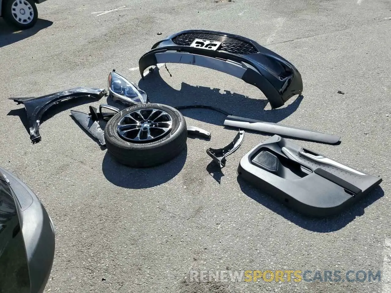 15 Photograph of a damaged car 1FMCU0BZ3LUC42741 FORD ESCAPE 2020