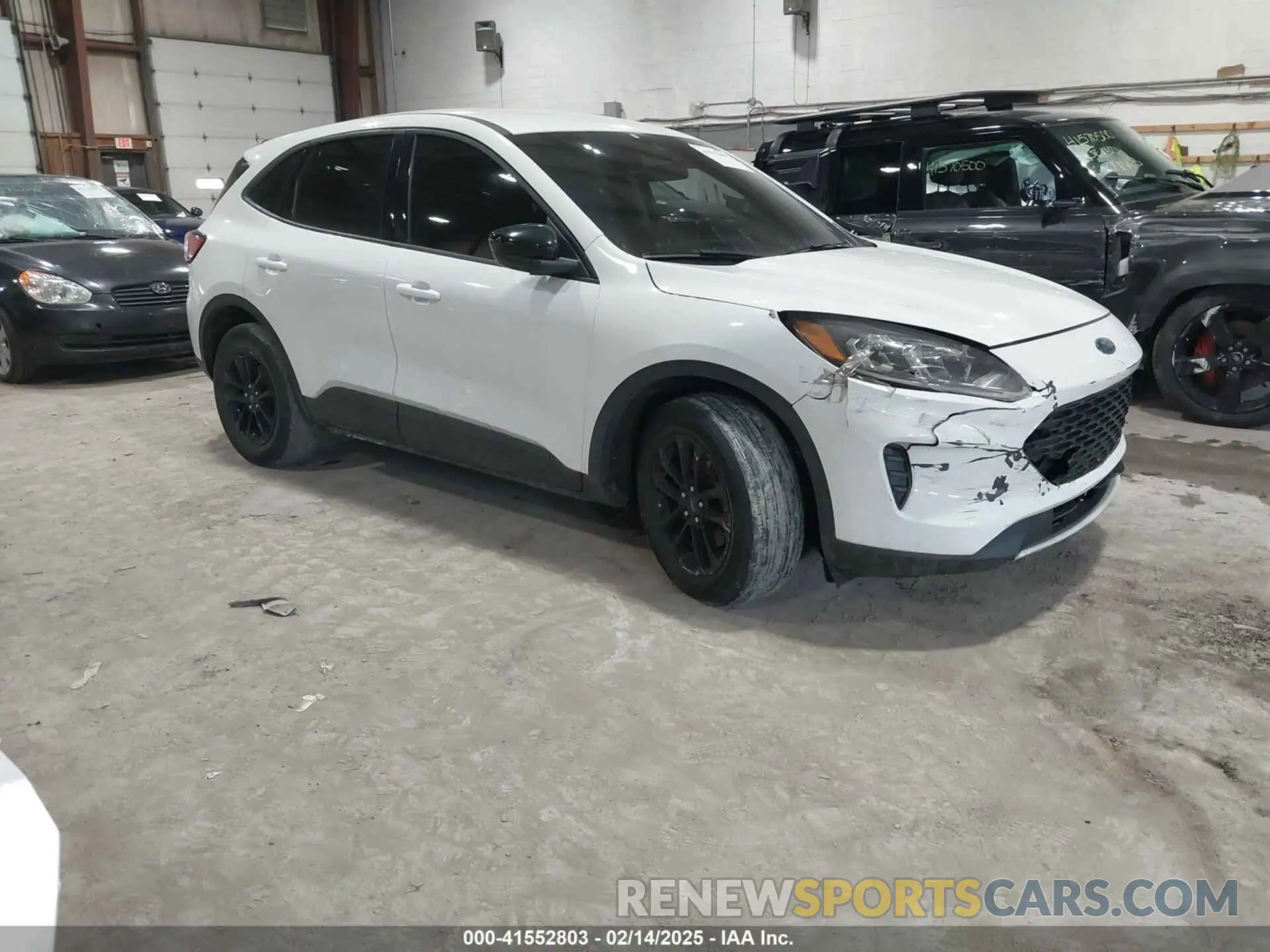 1 Photograph of a damaged car 1FMCU0BZ5LUB09995 FORD ESCAPE 2020