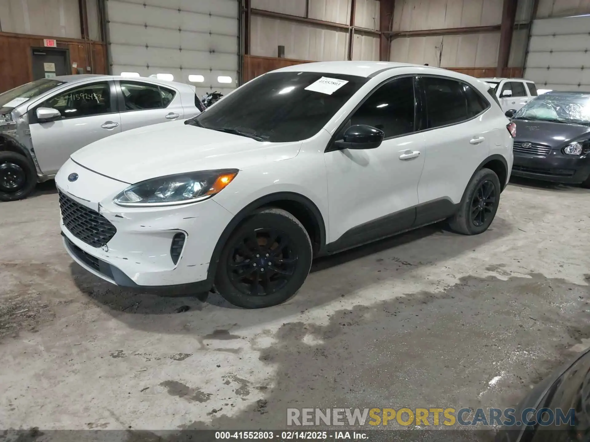 2 Photograph of a damaged car 1FMCU0BZ5LUB09995 FORD ESCAPE 2020