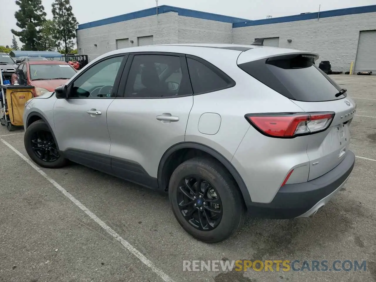 2 Photograph of a damaged car 1FMCU0BZ8LUB69835 FORD ESCAPE 2020