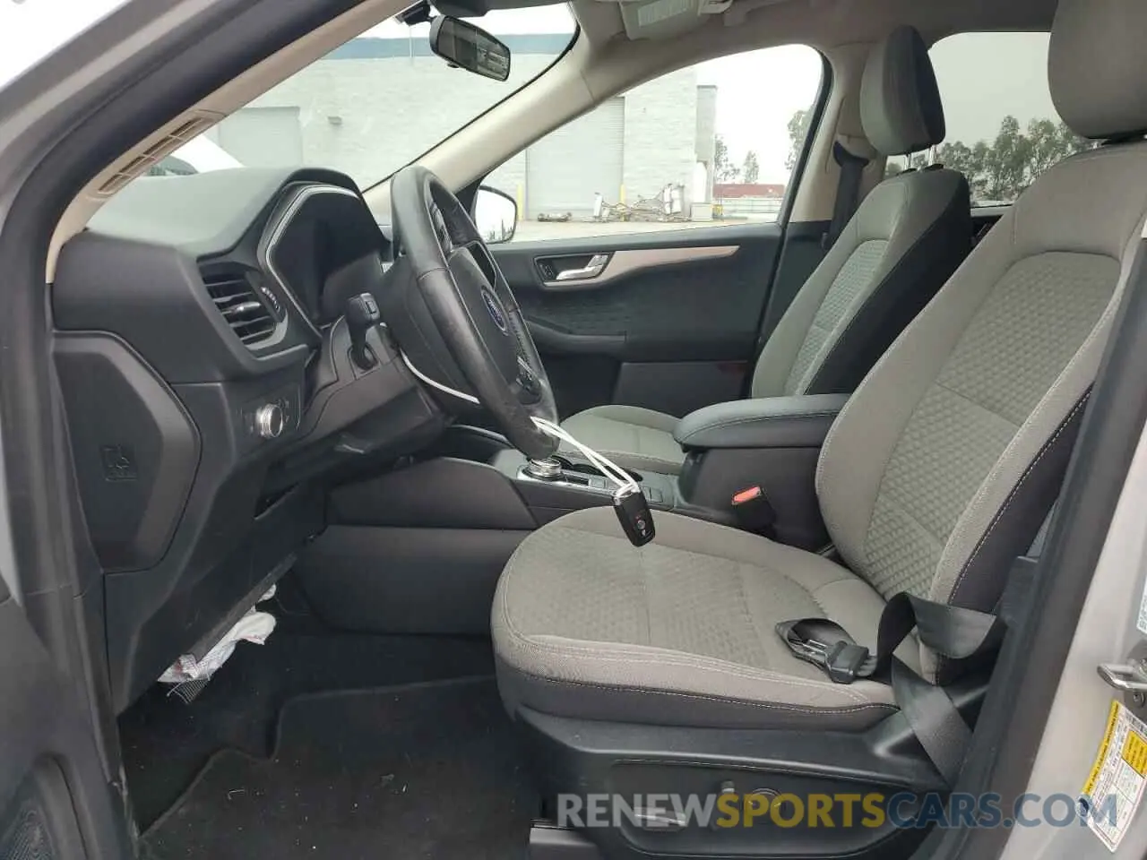 7 Photograph of a damaged car 1FMCU0BZ8LUB69835 FORD ESCAPE 2020