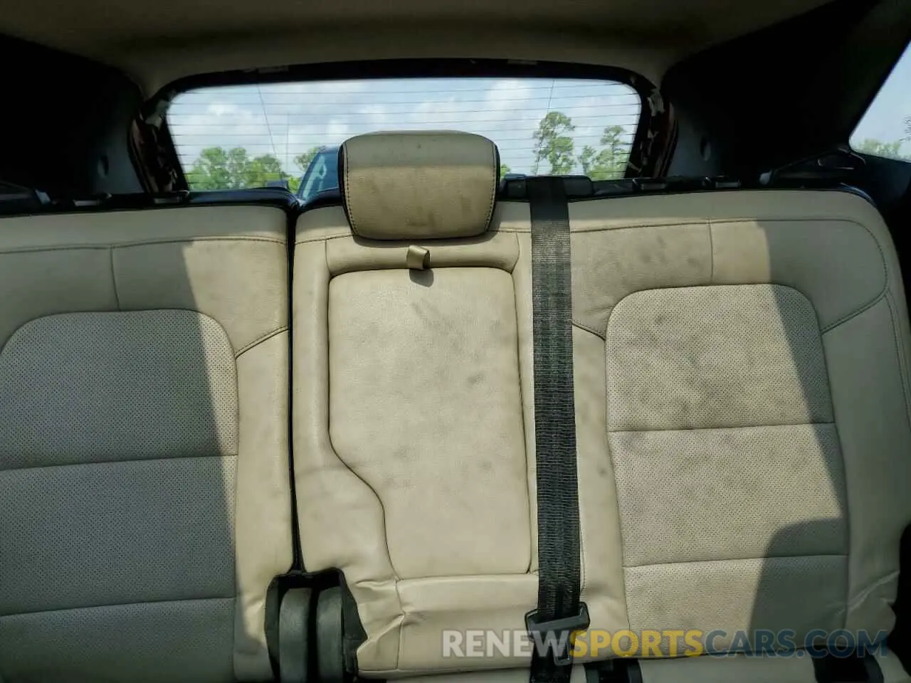 10 Фотография поврежденного автомобиля 1FMCU0DZ1LUA75325 FORD ESCAPE 2020