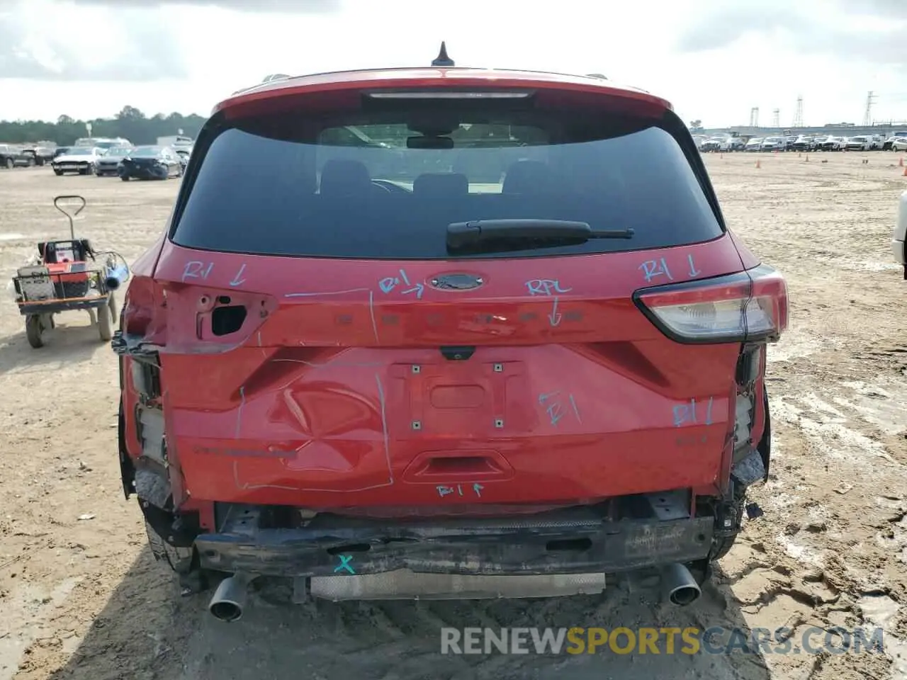 6 Фотография поврежденного автомобиля 1FMCU0DZ1LUA75325 FORD ESCAPE 2020