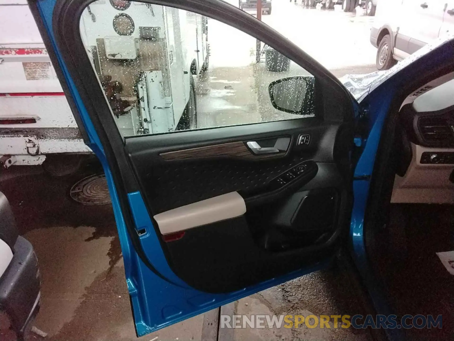 2 Фотография поврежденного автомобиля 1FMCU0DZ4LUC30014 FORD ESCAPE 2020