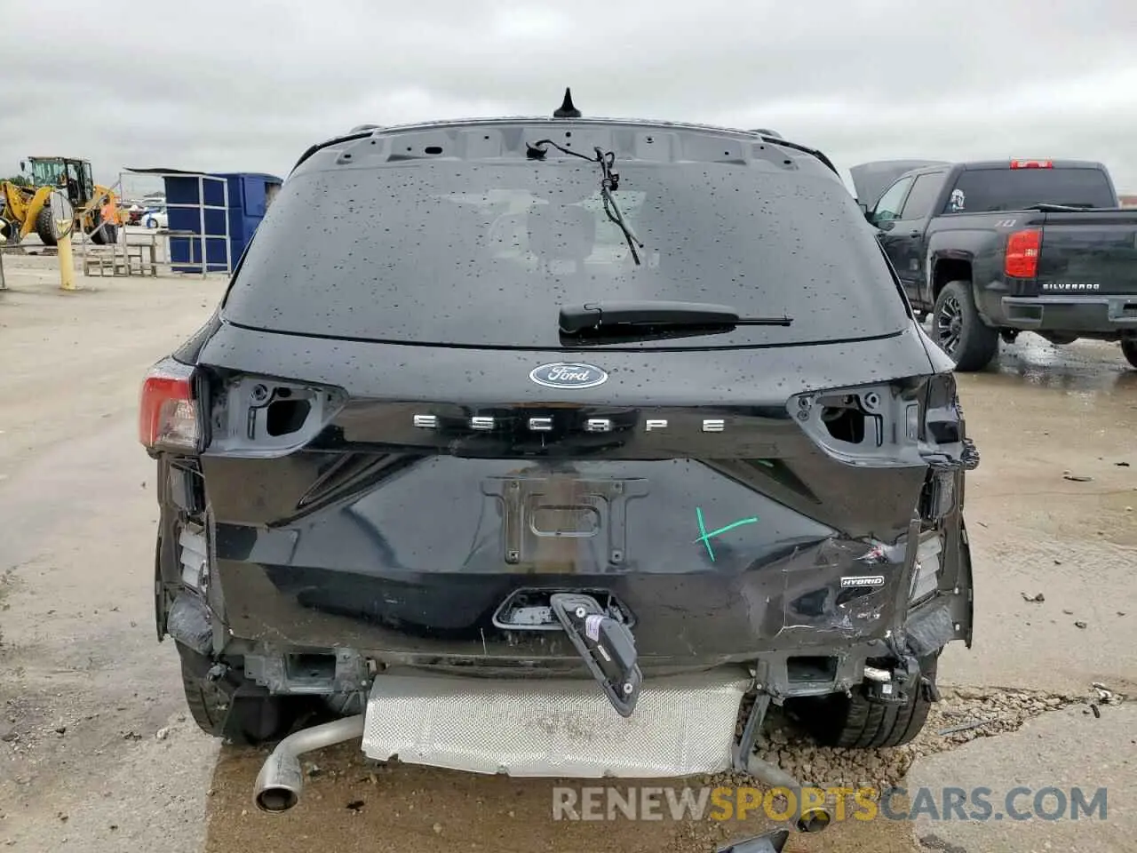 6 Photograph of a damaged car 1FMCU0DZ6LUA11328 FORD ESCAPE 2020