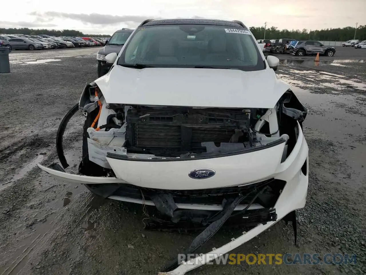 5 Photograph of a damaged car 1FMCU0DZ7LUA84837 FORD ESCAPE 2020