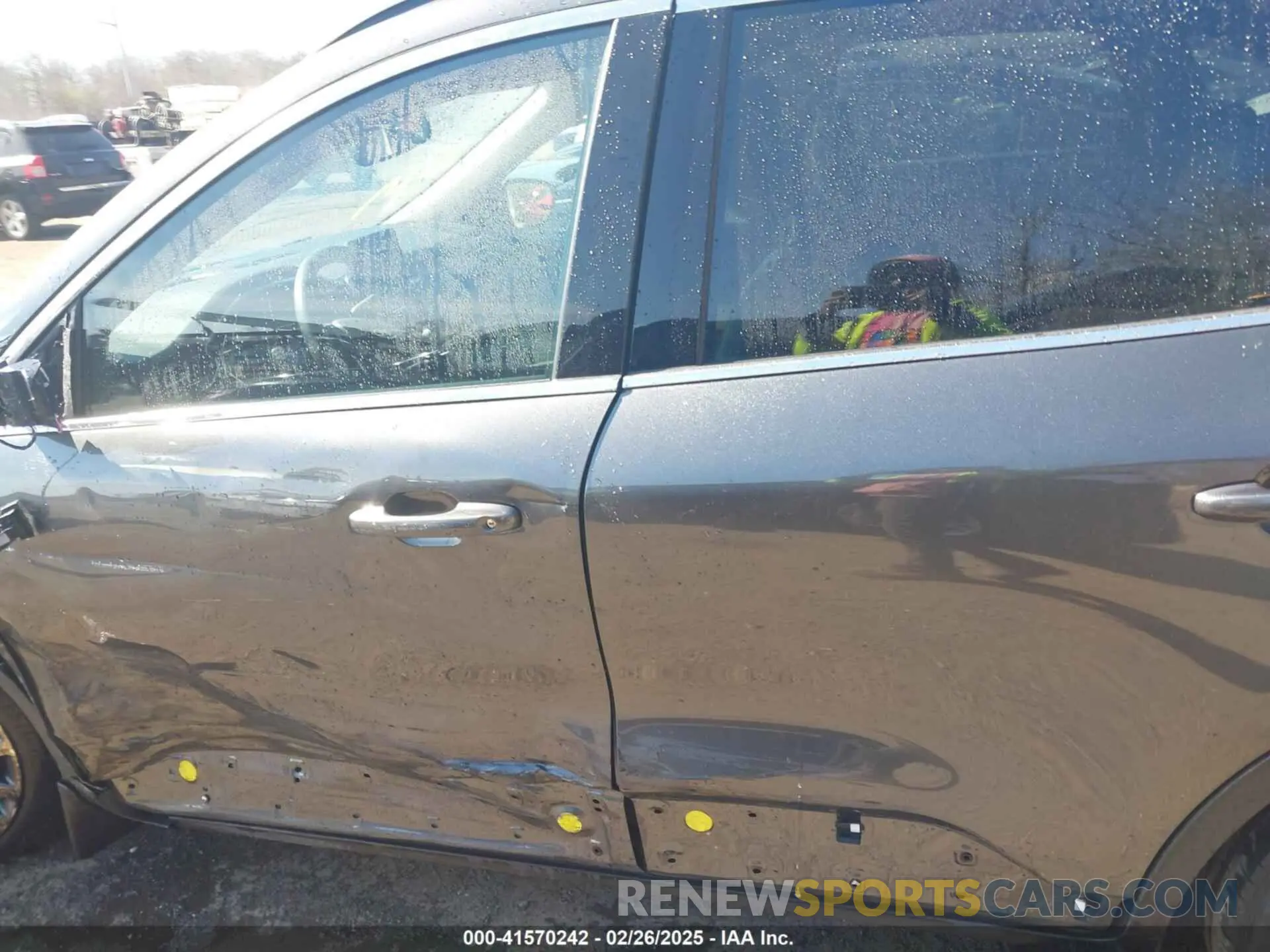 15 Photograph of a damaged car 1FMCU0DZ7LUB57978 FORD ESCAPE 2020