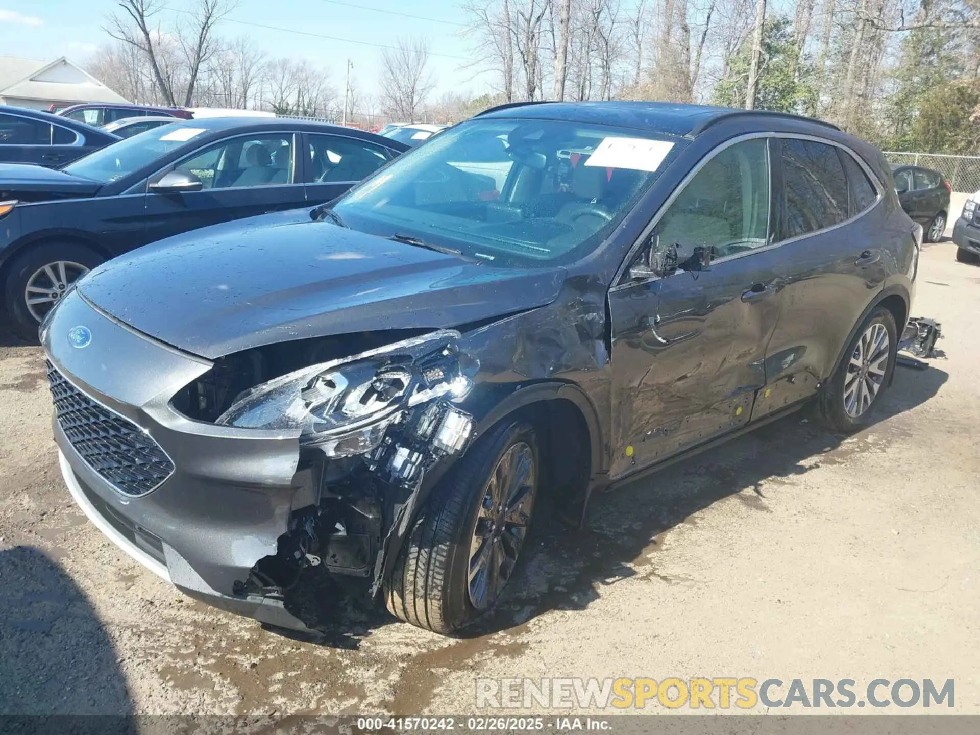 6 Photograph of a damaged car 1FMCU0DZ7LUB57978 FORD ESCAPE 2020