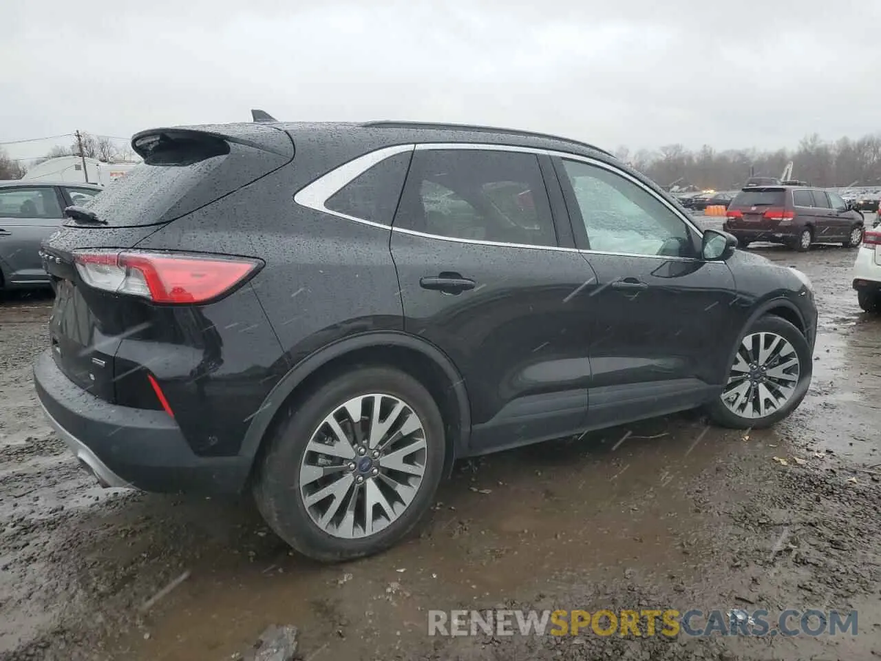 3 Фотография поврежденного автомобиля 1FMCU0DZ9LUA84807 FORD ESCAPE 2020