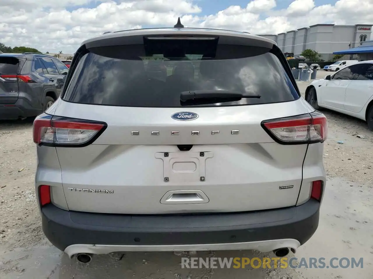 6 Photograph of a damaged car 1FMCU0DZXLUB57876 FORD ESCAPE 2020