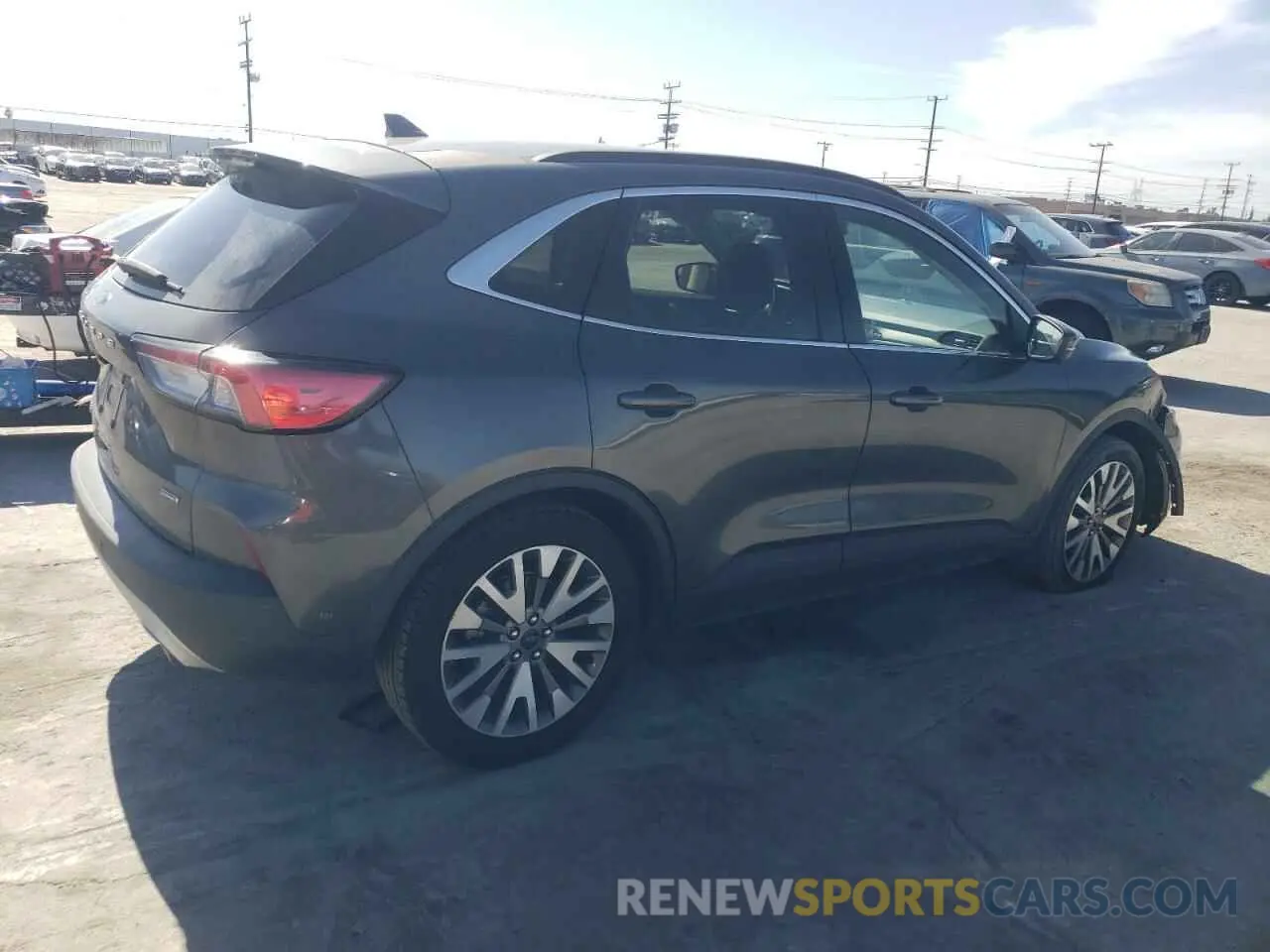 3 Photograph of a damaged car 1FMCU0DZXLUC23701 FORD ESCAPE 2020