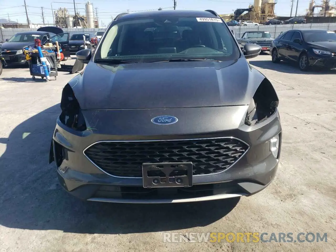 5 Photograph of a damaged car 1FMCU0DZXLUC23701 FORD ESCAPE 2020