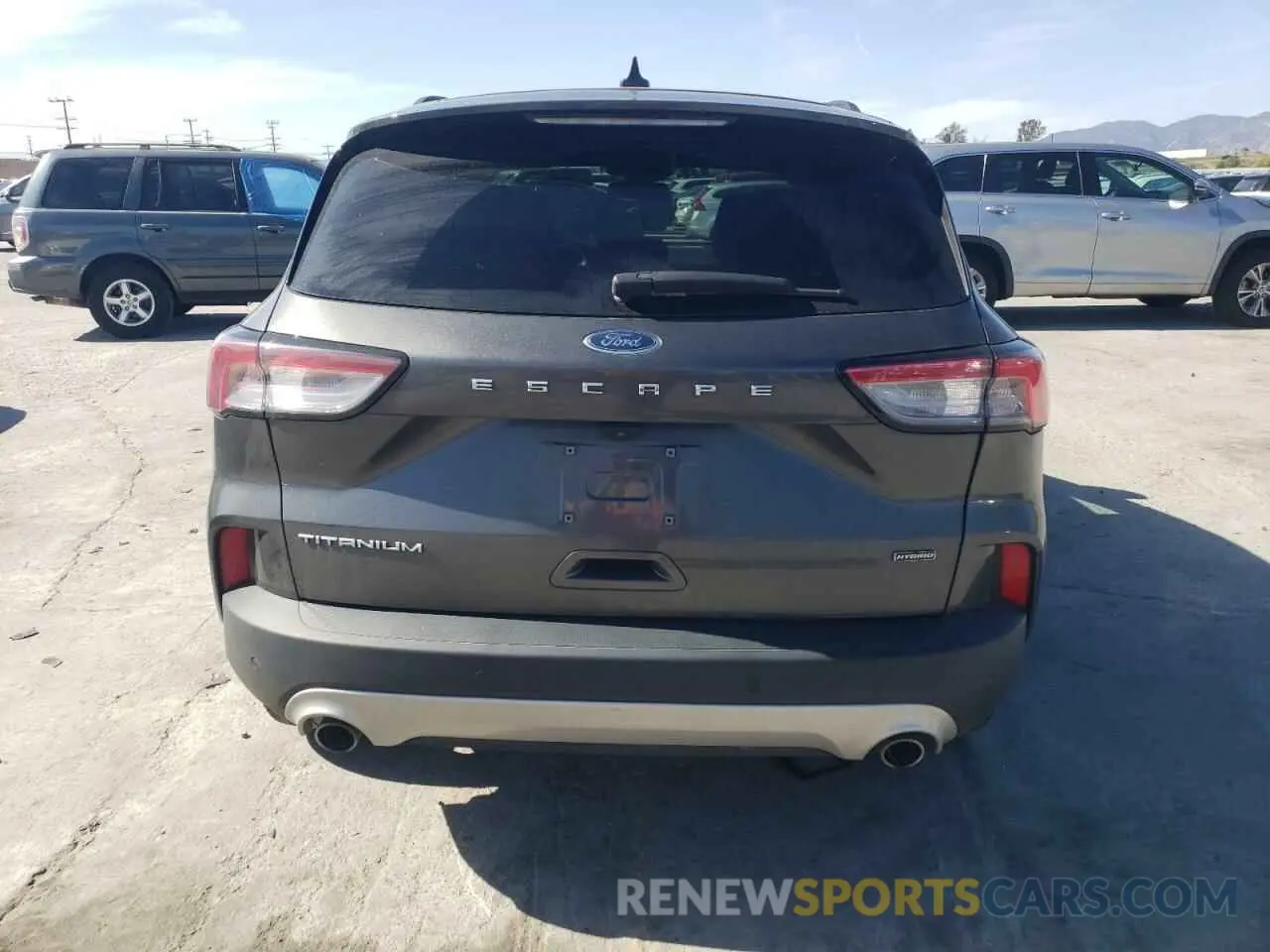 6 Photograph of a damaged car 1FMCU0DZXLUC23701 FORD ESCAPE 2020