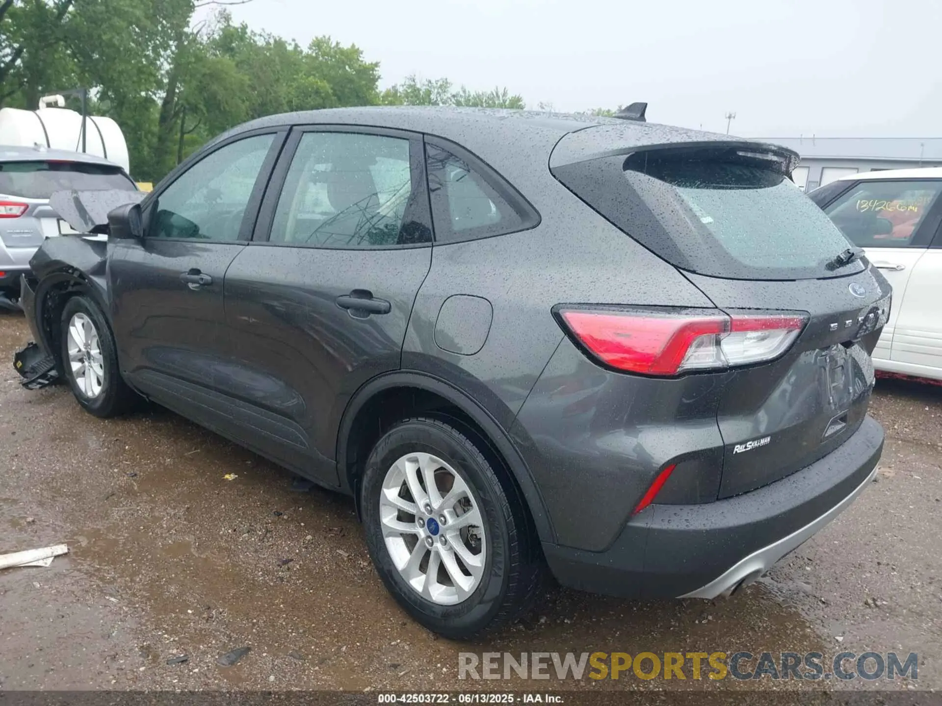 3 Фотография поврежденного автомобиля 1FMCU0F60LUA28760 FORD ESCAPE 2020