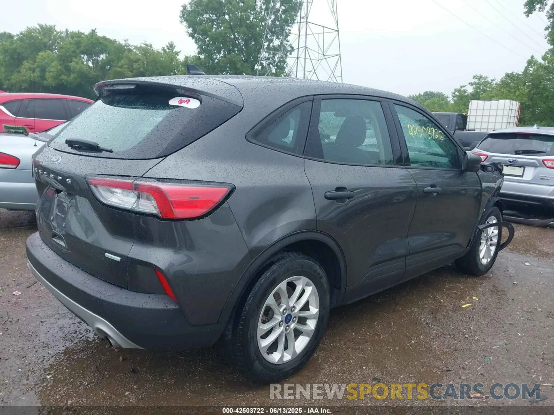 4 Фотография поврежденного автомобиля 1FMCU0F60LUA28760 FORD ESCAPE 2020