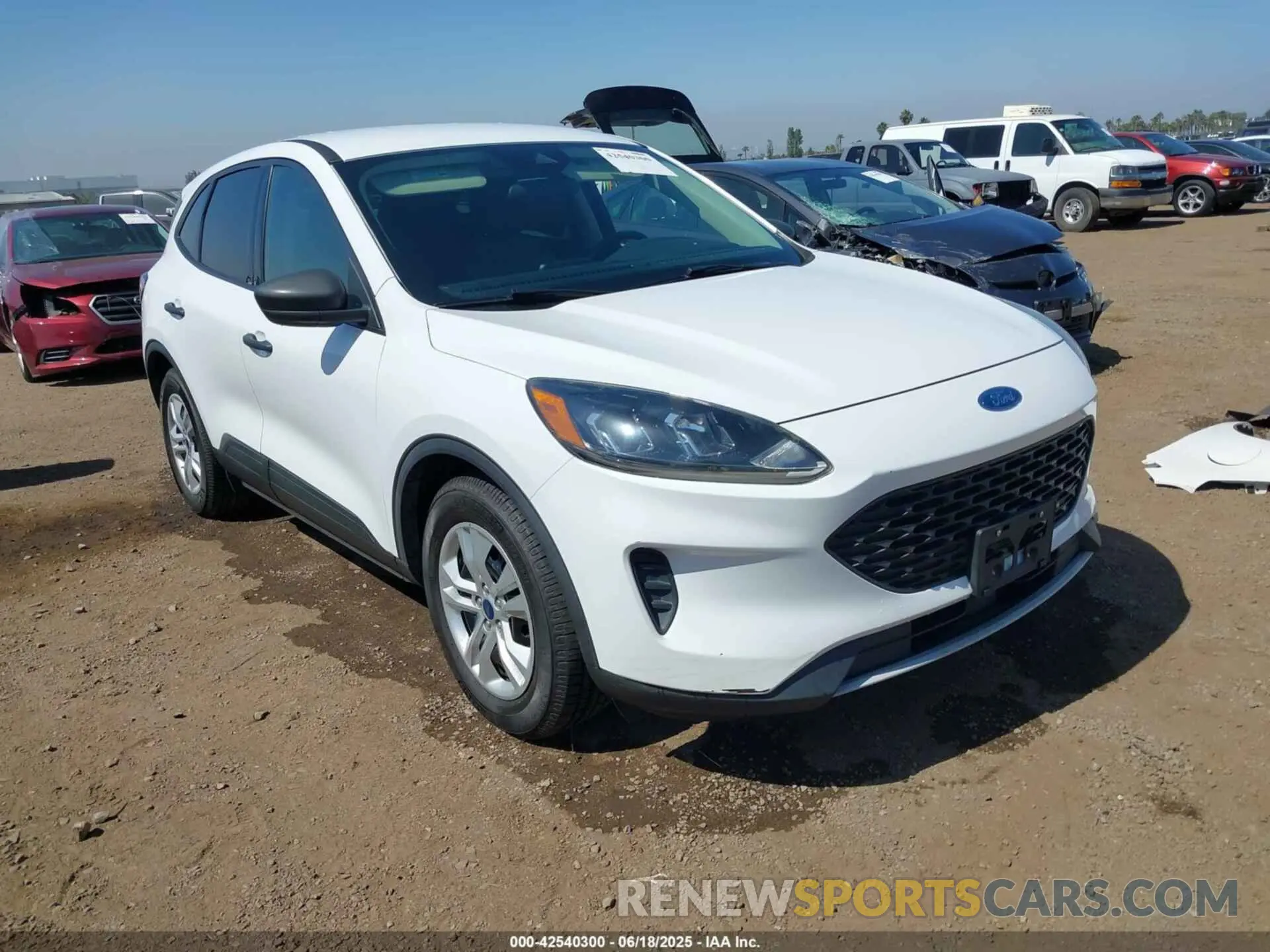 1 Photograph of a damaged car 1FMCU0F60LUA84424 FORD ESCAPE 2020