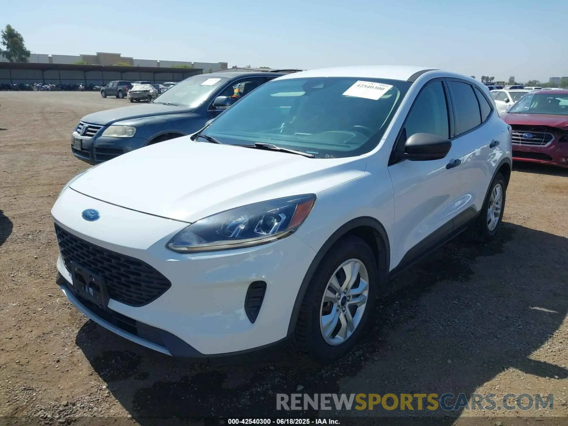 6 Photograph of a damaged car 1FMCU0F60LUA84424 FORD ESCAPE 2020