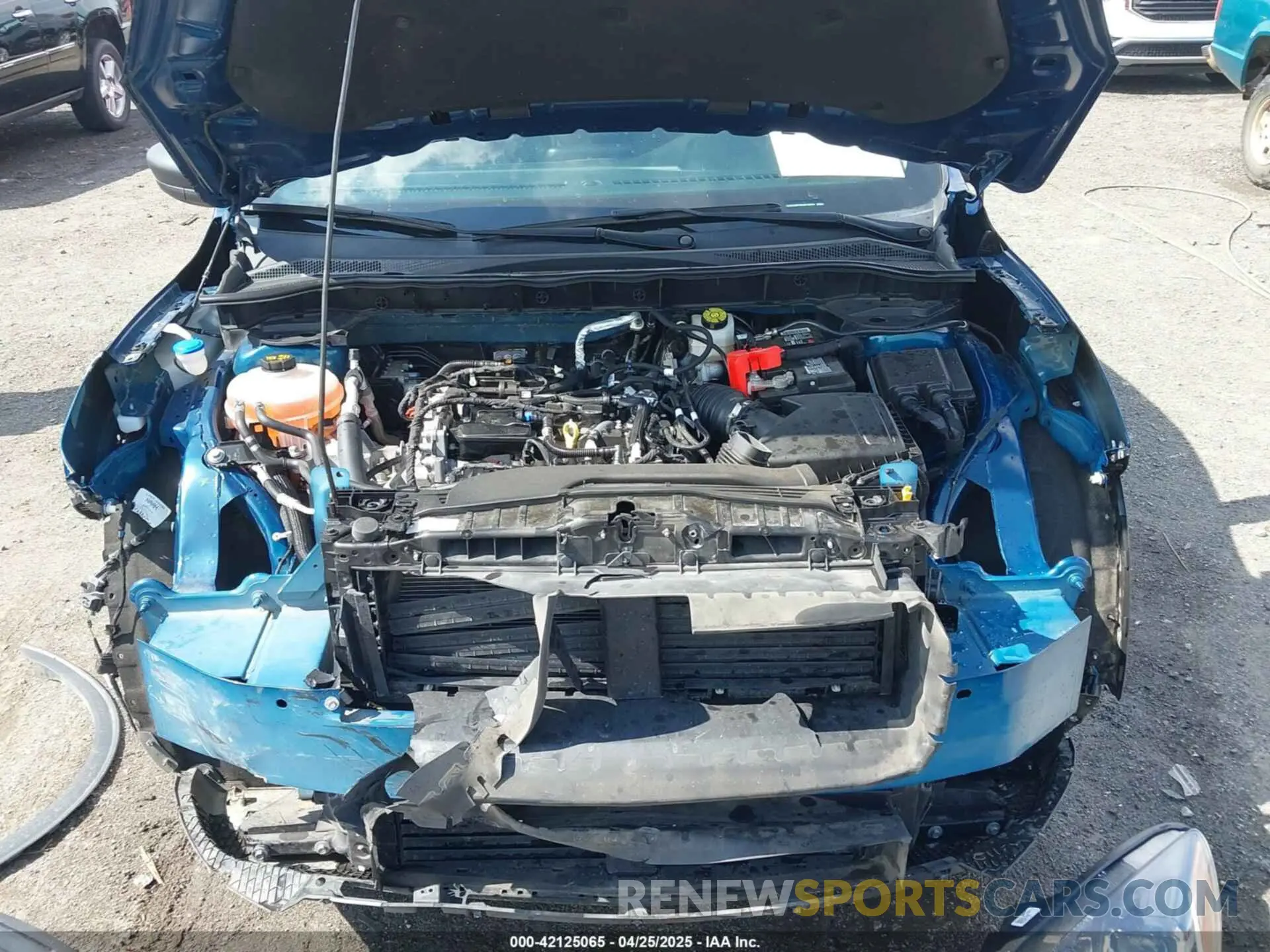 10 Photograph of a damaged car 1FMCU0F60LUC42504 FORD ESCAPE 2020