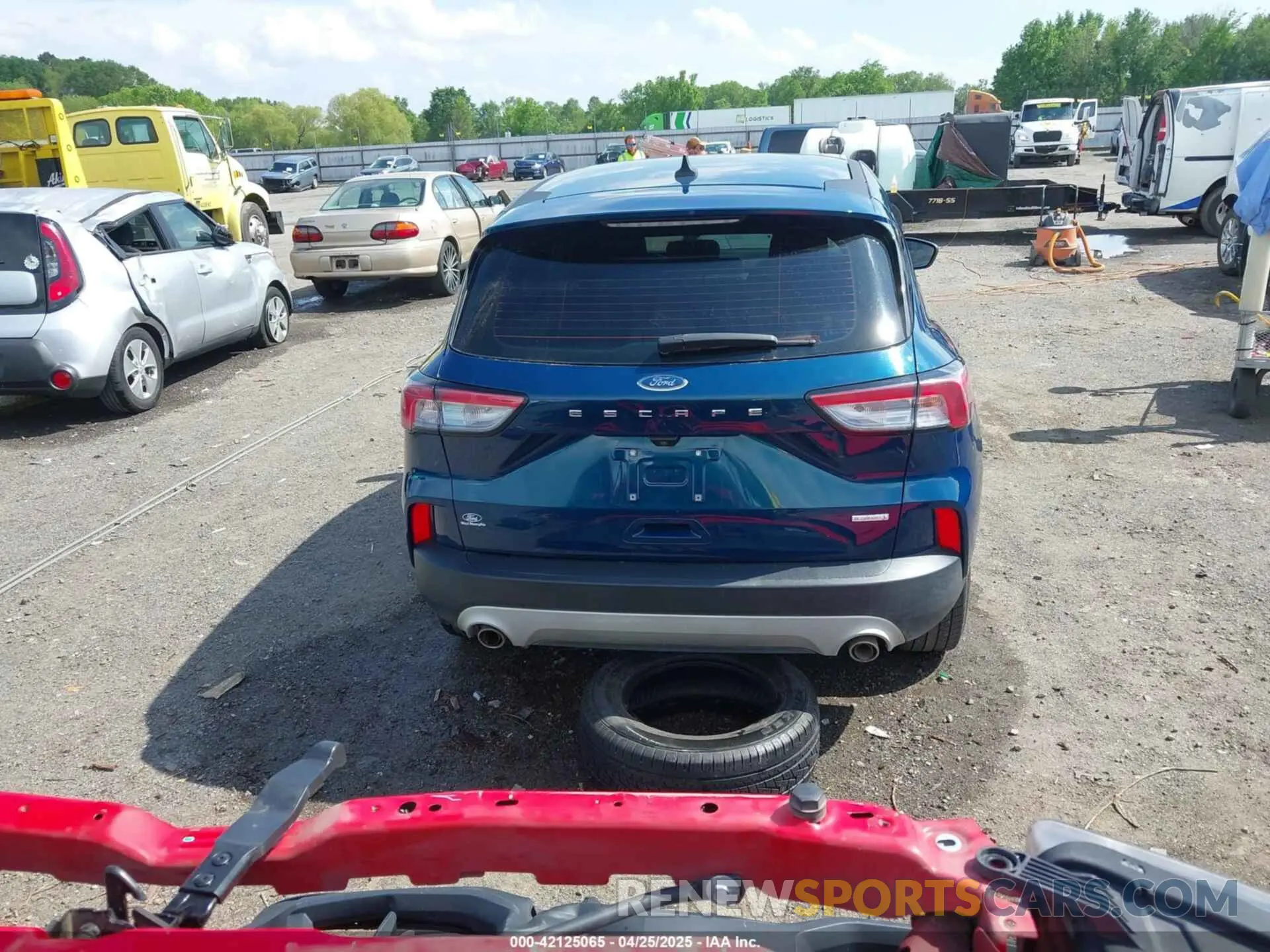 16 Photograph of a damaged car 1FMCU0F60LUC42504 FORD ESCAPE 2020
