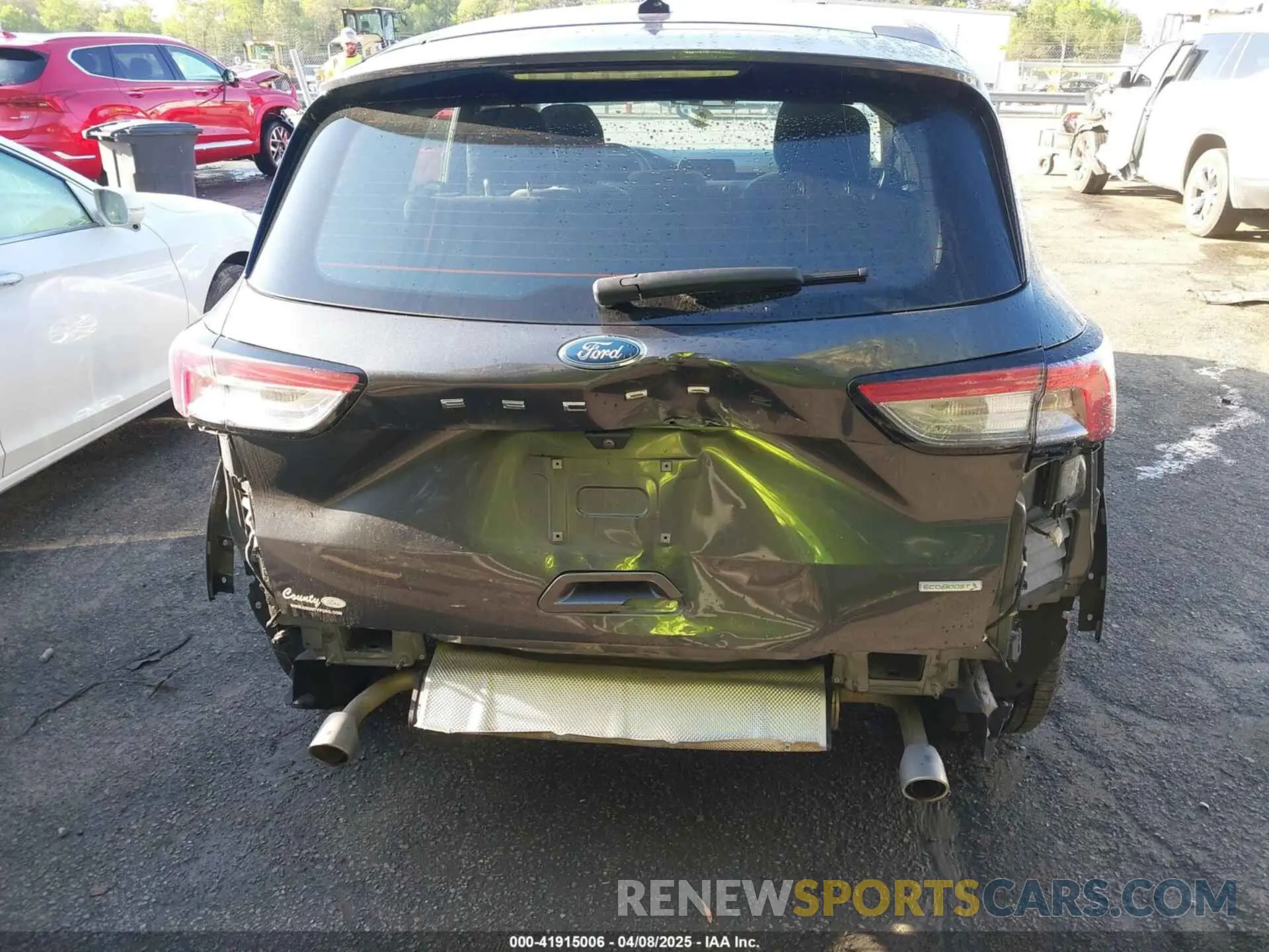 18 Photograph of a damaged car 1FMCU0F61LUA22935 FORD ESCAPE 2020