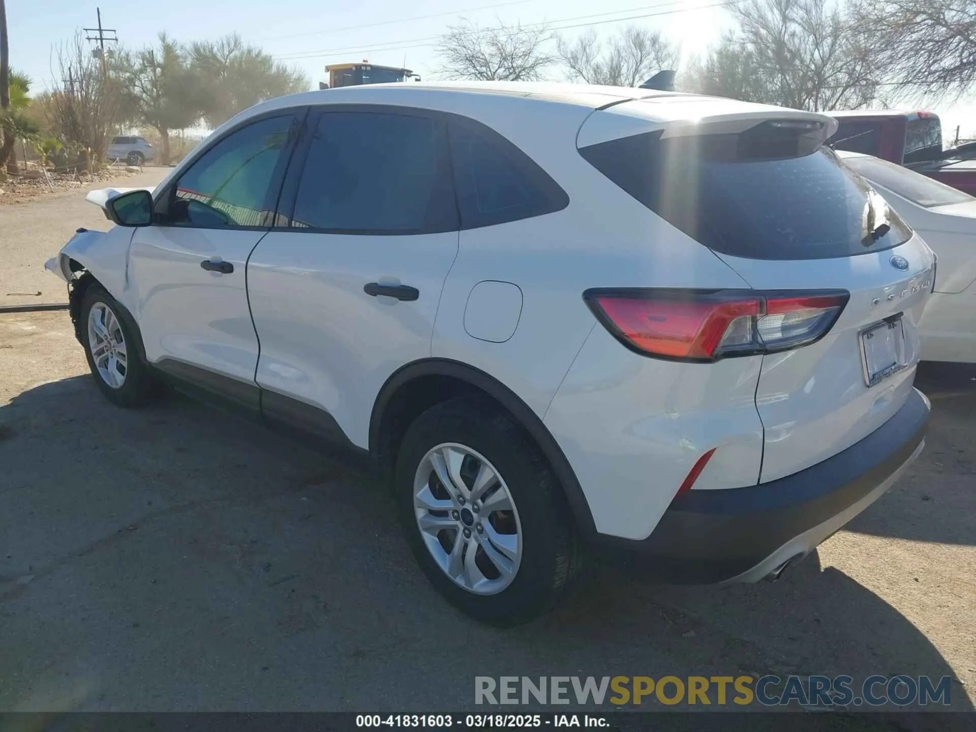 3 Photograph of a damaged car 1FMCU0F61LUA35846 FORD ESCAPE 2020