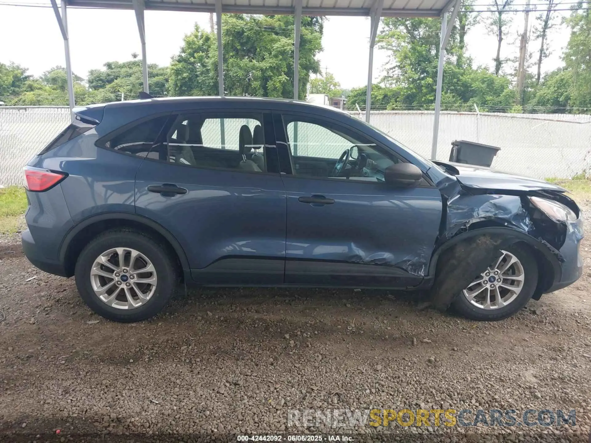 13 Photograph of a damaged car 1FMCU0F61LUC62065 FORD ESCAPE 2020